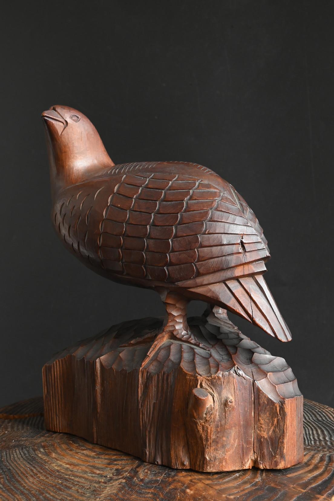 Giapponese Statuetta giapponese d'epoca in legno di pernice bianca / Realizzata nel 1967 / Epoca Showa in vendita