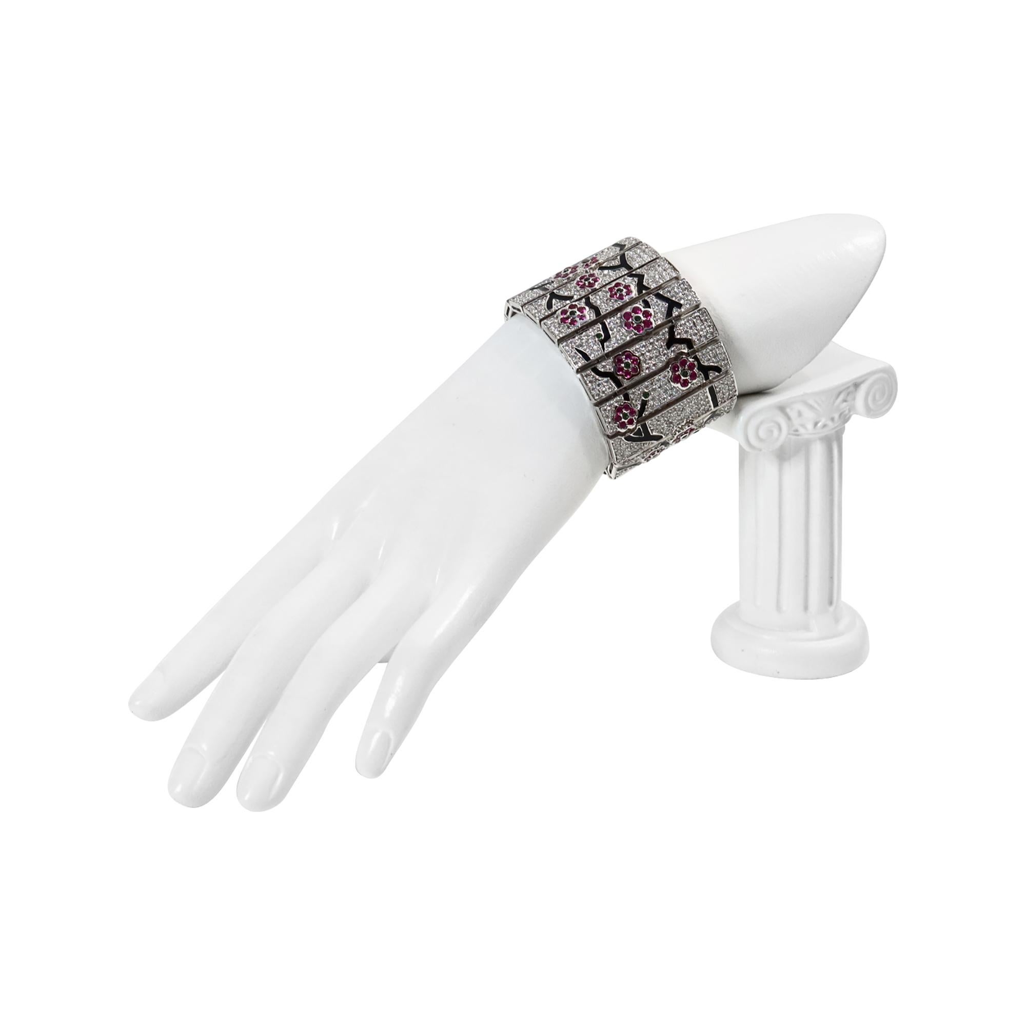 Bracelet vintage Art déco à fleurs en diamants, c. 2000 Bon état - En vente à New York, NY