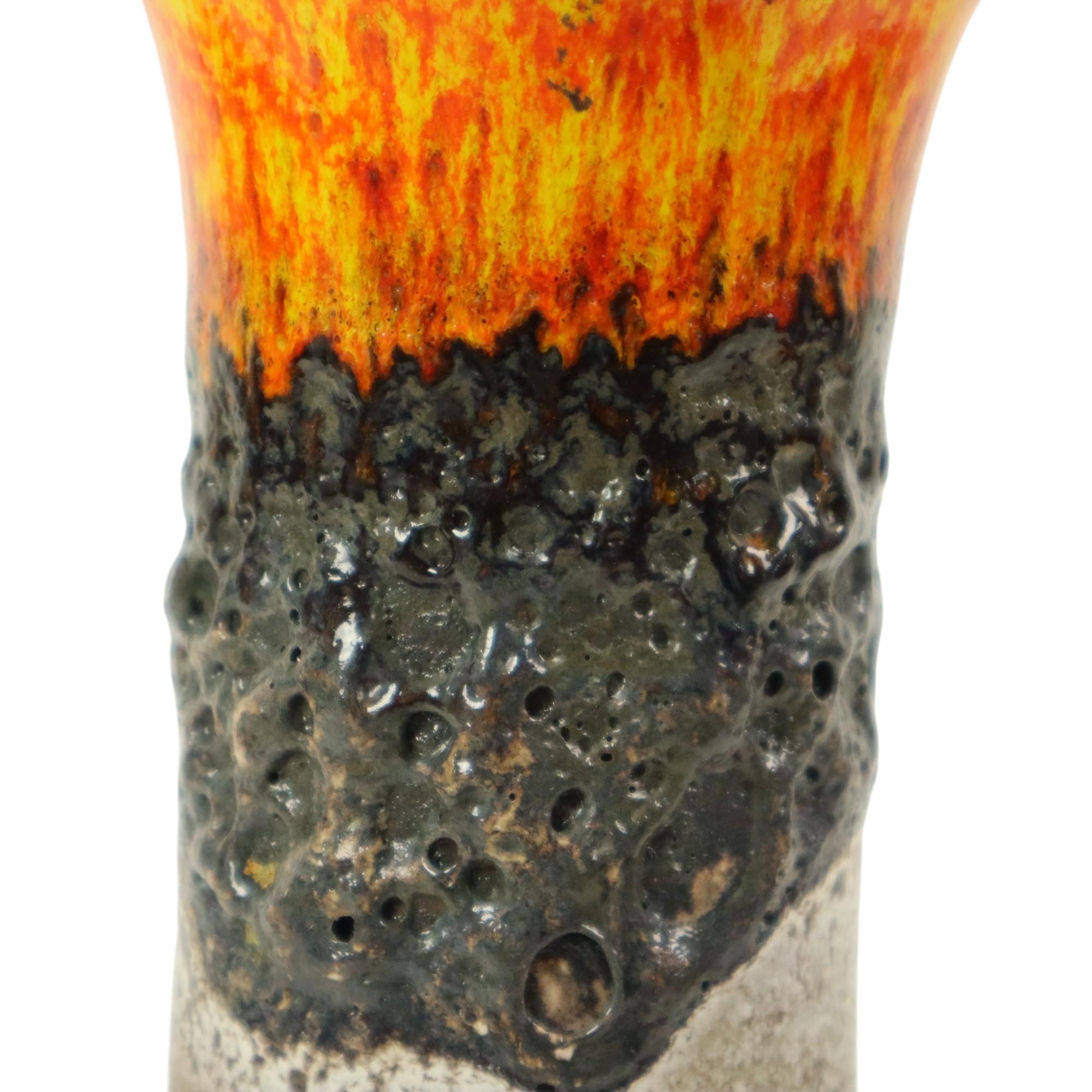 Vaso Jasba d'epoca in lava grassa Ceramica Germania Ovest 02010-24 in vendita 1