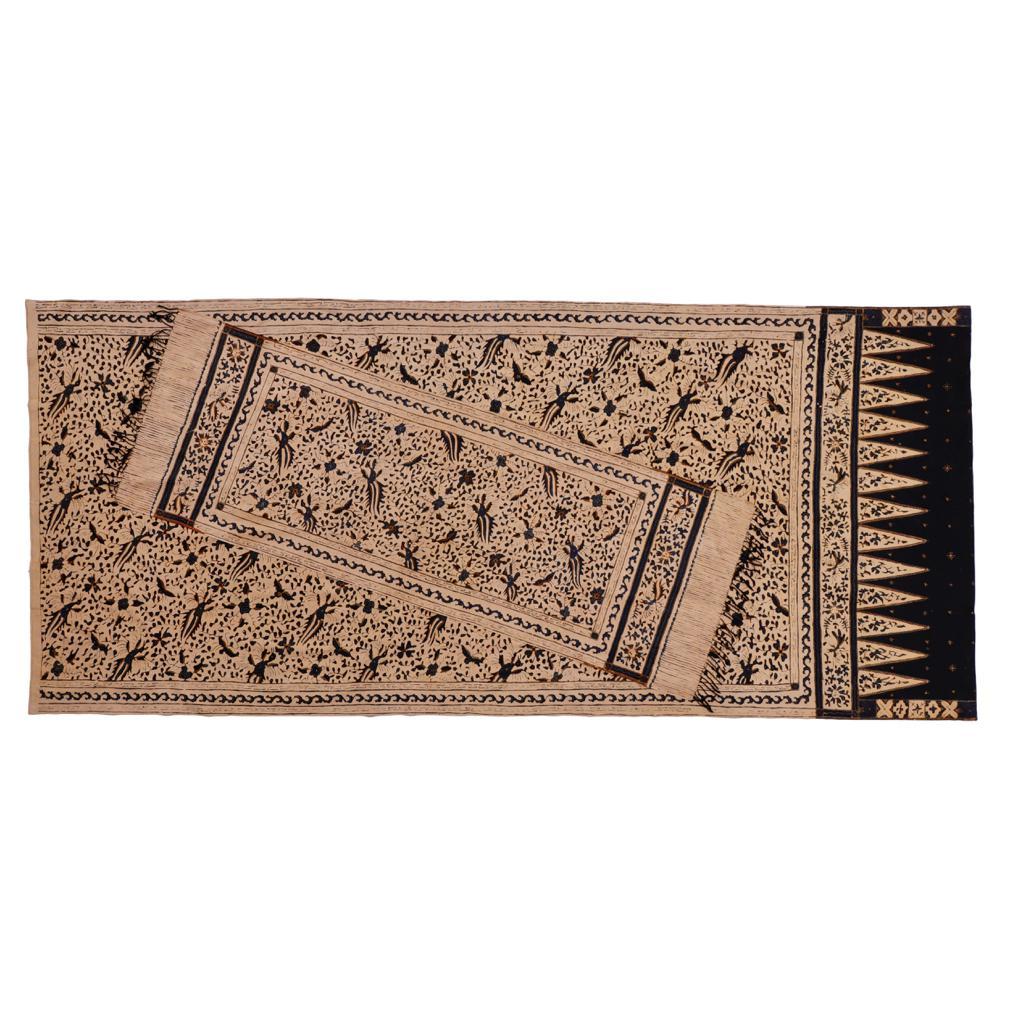 Folk Art Vintage Javanese Kain Panjang and Matching Selendang Batik Tulis, Cirebon For Sale