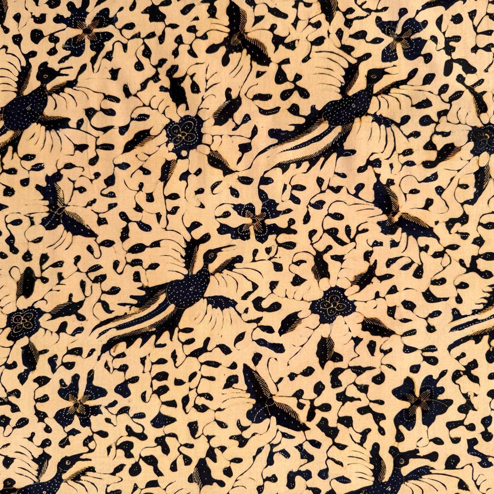 Mid-20th Century Vintage Javanese Kain Panjang and Matching Selendang Batik Tulis, Cirebon For Sale