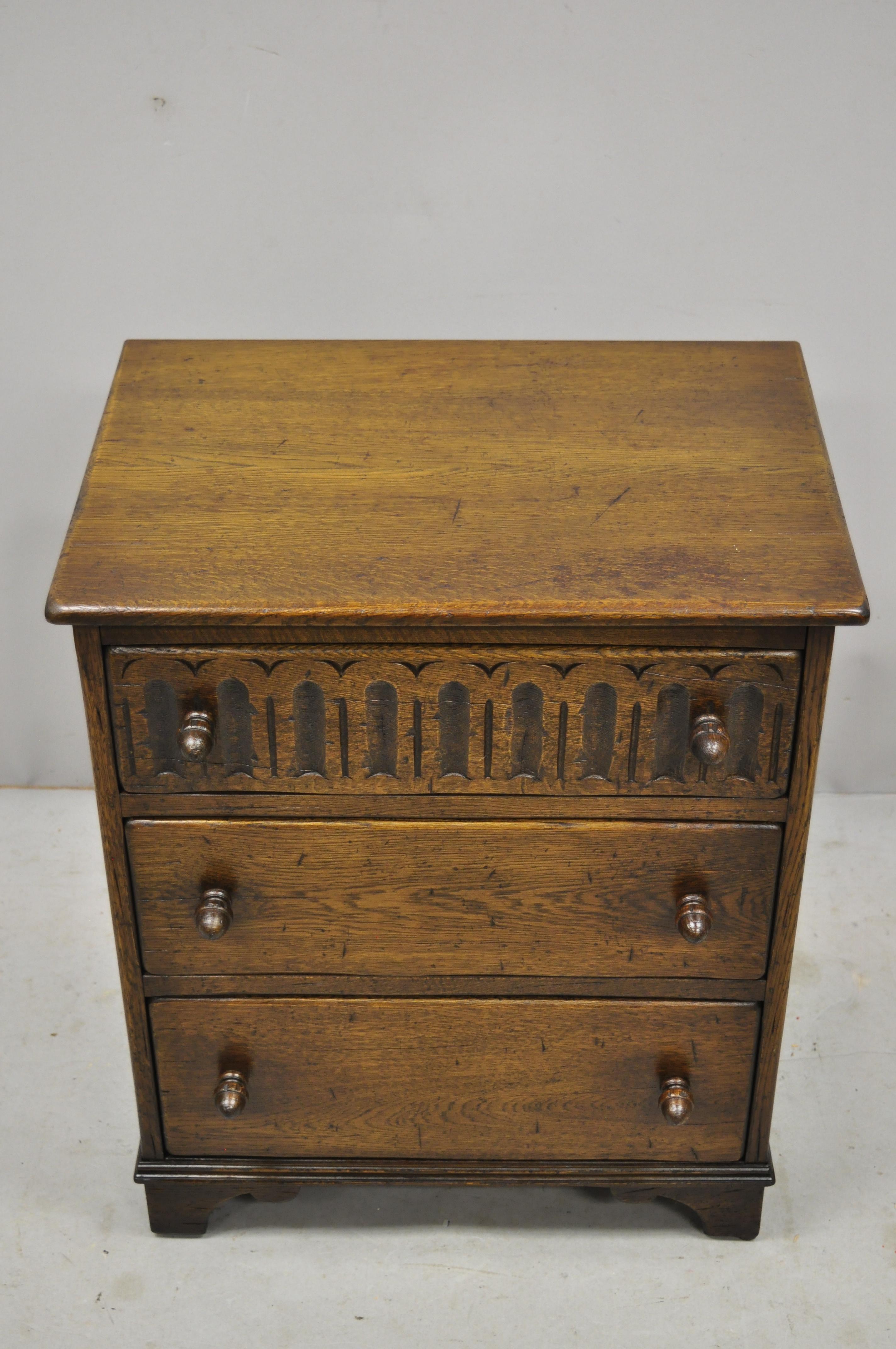 Vintage Jaycee Furniture Oak Wood English Jacobean 3-Drawer Small Chest 3