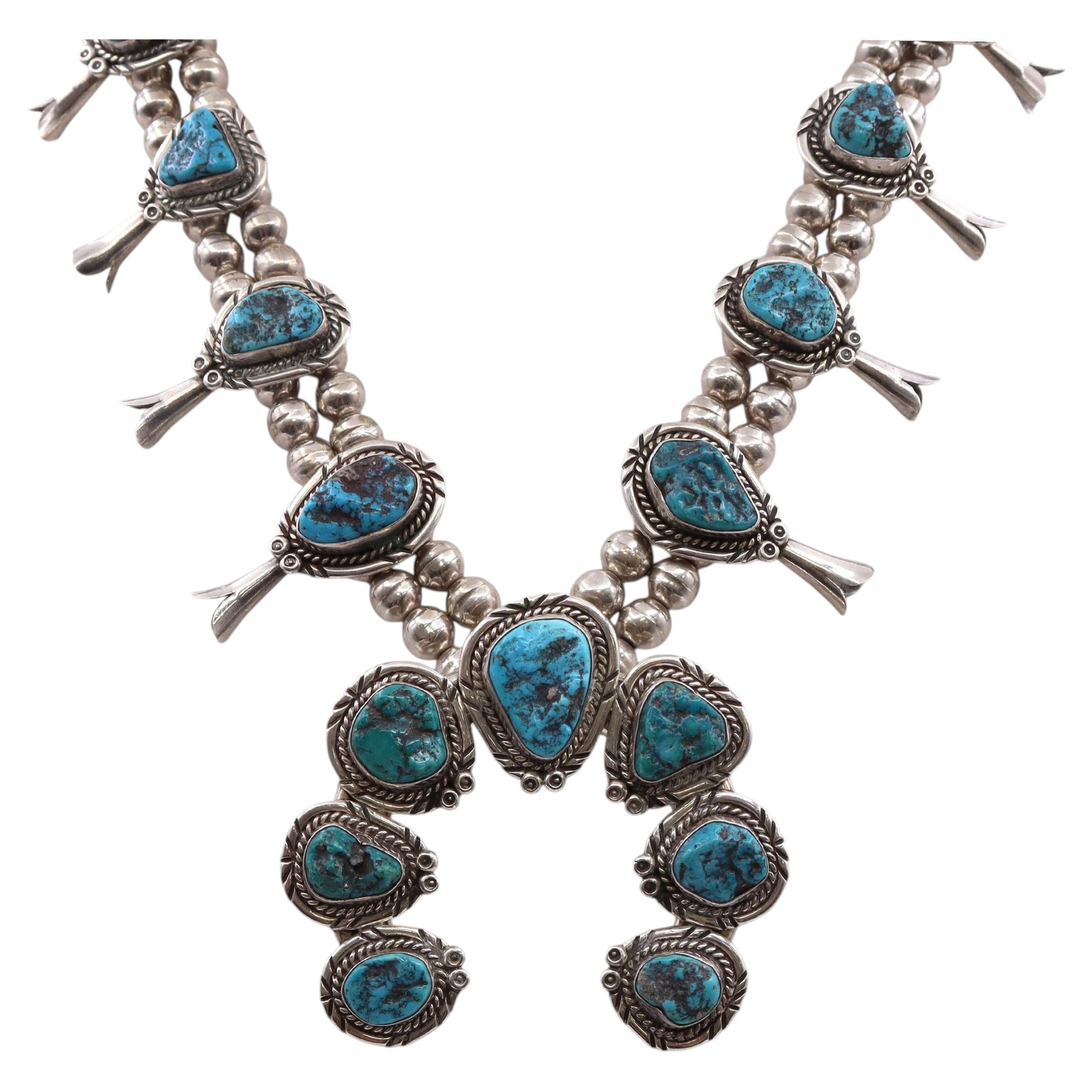 Collar vintage de J.B.J. con turquesa navajo y plata de ley con diseño de flor de calabaza