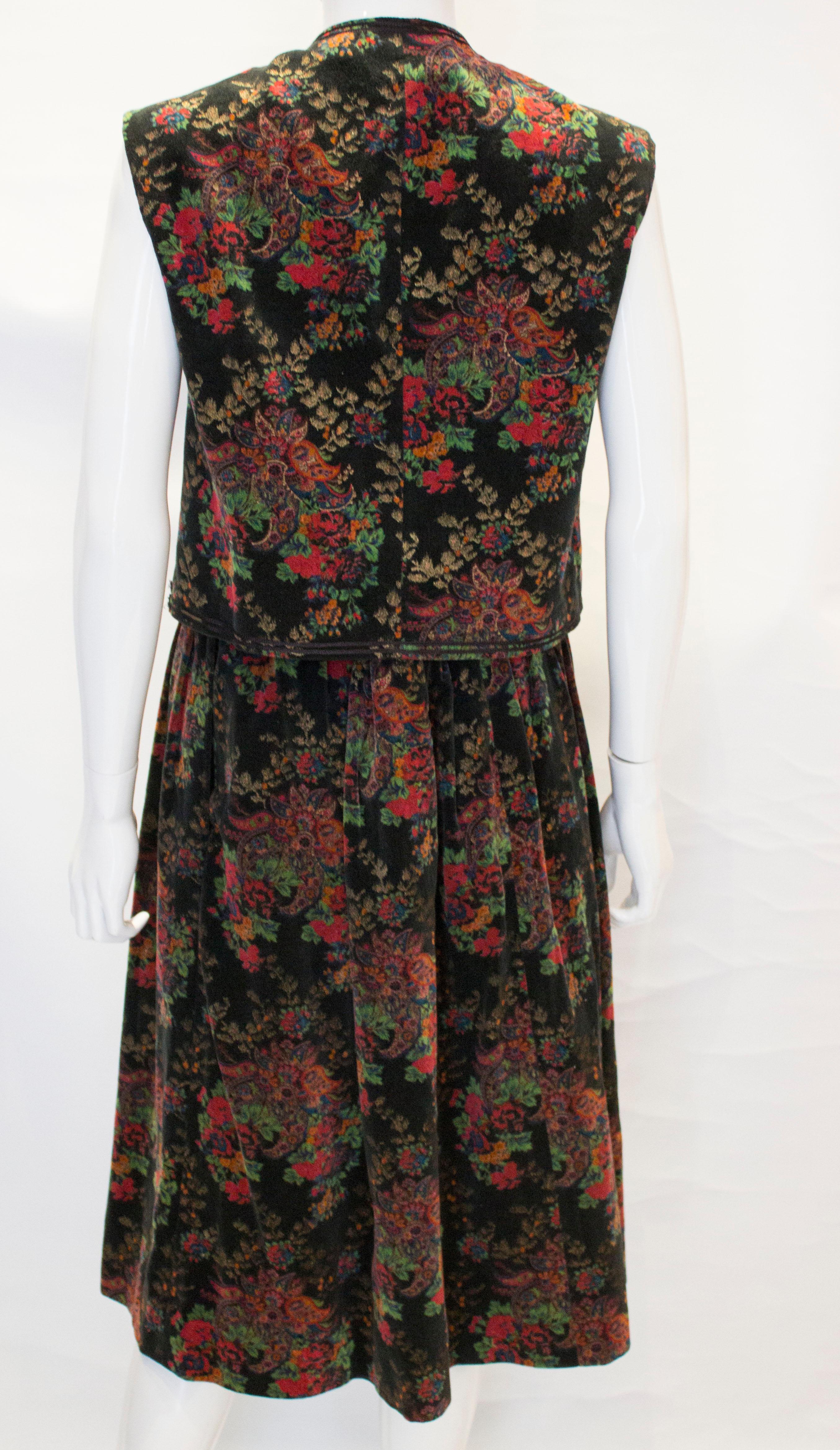 Women's A Vintage Jaeger 1970s velvet paisley Skirt and Waistcoat For Sale