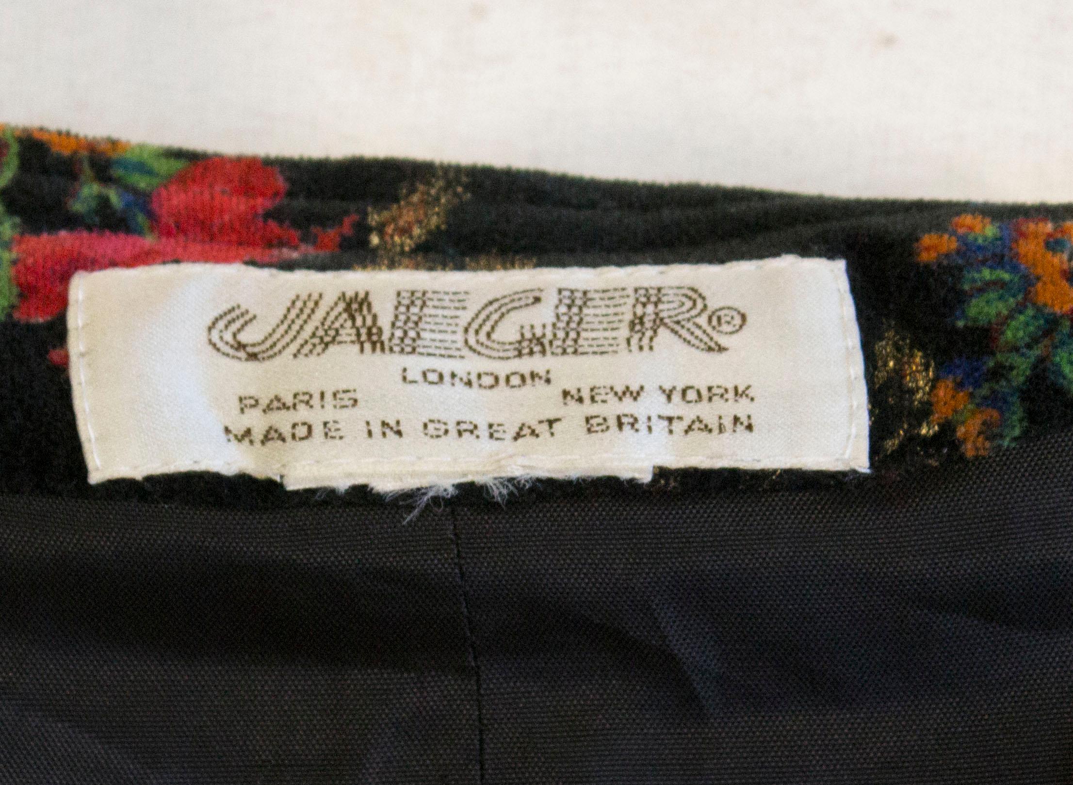 A Vintage Jaeger 1970s velvet paisley Skirt and Waistcoat For Sale 1