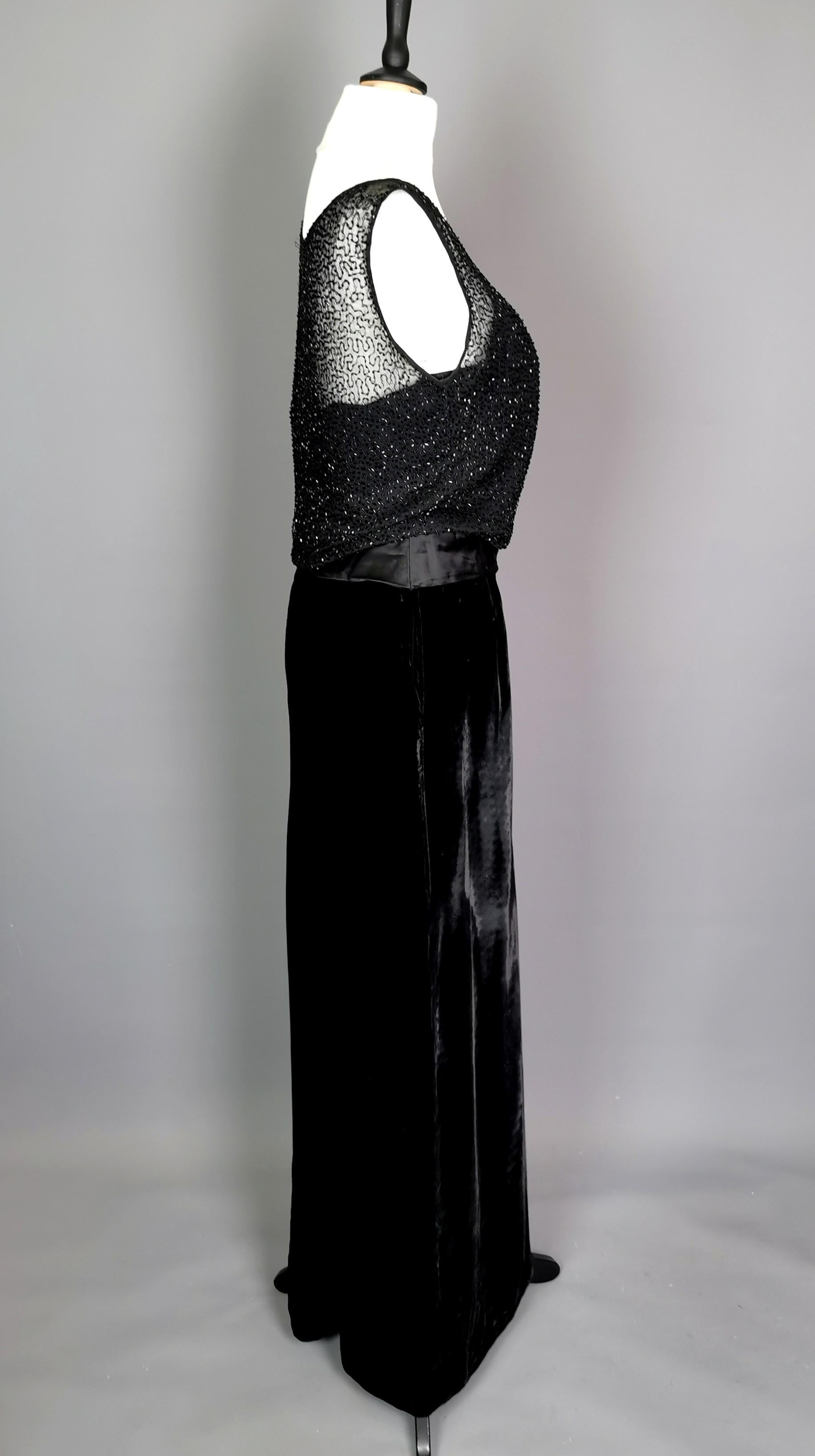 Vintage Jean Allen cocktail dress, beaded, Black velvet  For Sale 2