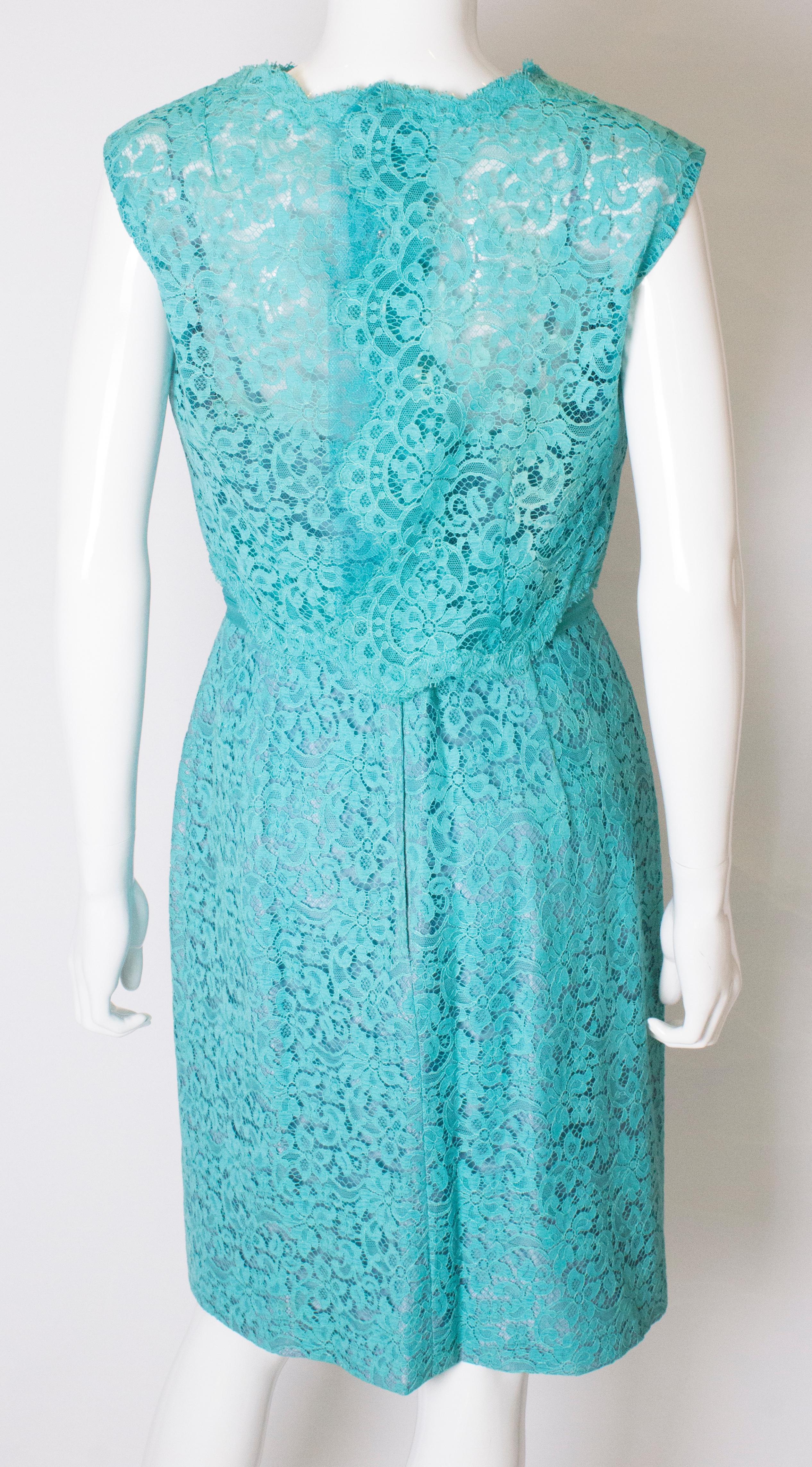 Vintage Jean Allen  Turquoise Lace Cocktail Dress In Good Condition For Sale In London, GB