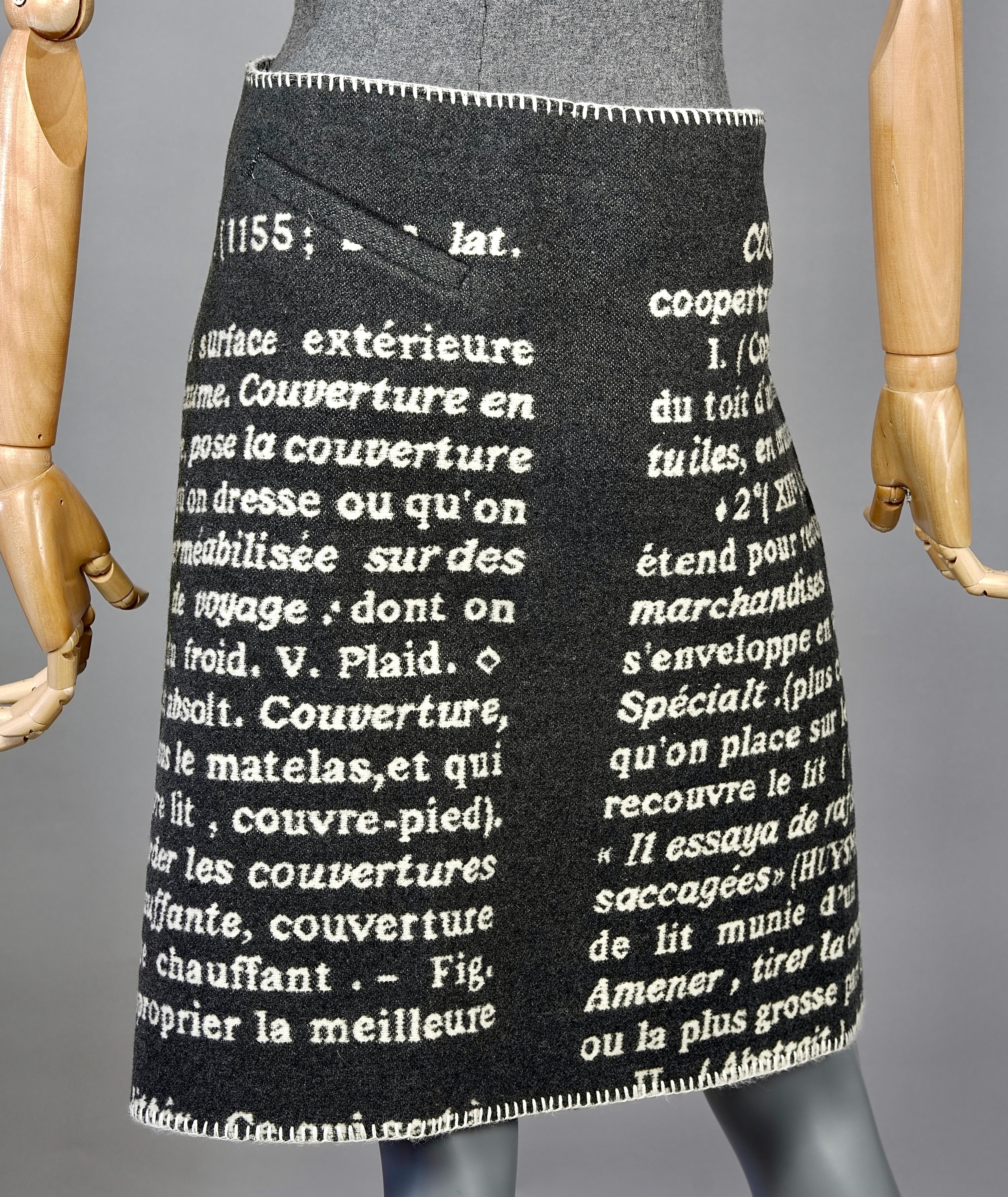 Vintage JEAN CHARLES de CASTELBAJAC Jupe portefeuille « Couverture » en laine fantaisie en vente 1