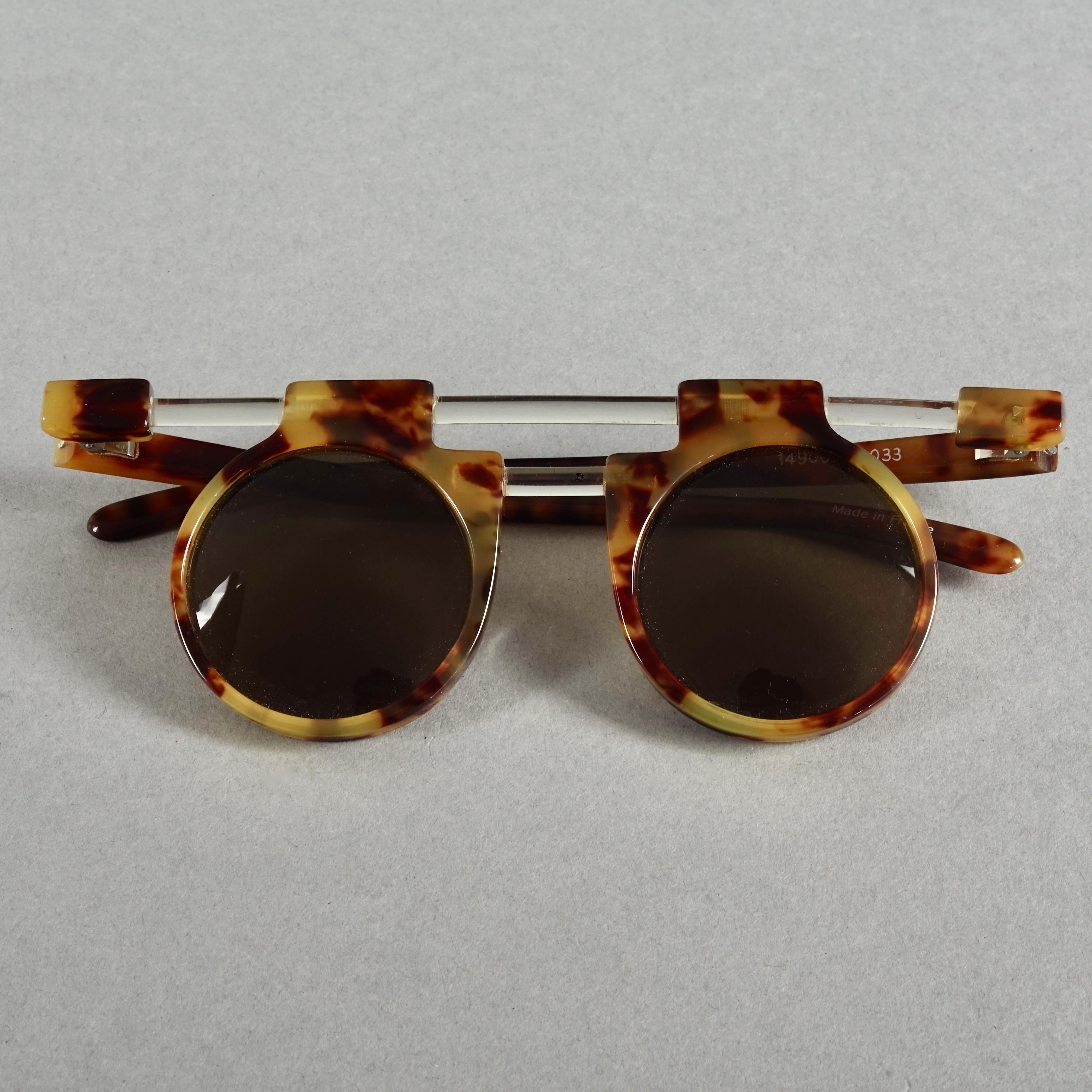 Vintage JEAN CHARLES de CASTELBAJAC Lucite Tortoiseshell Futuristic Sunglasses In Excellent Condition In Kingersheim, Alsace