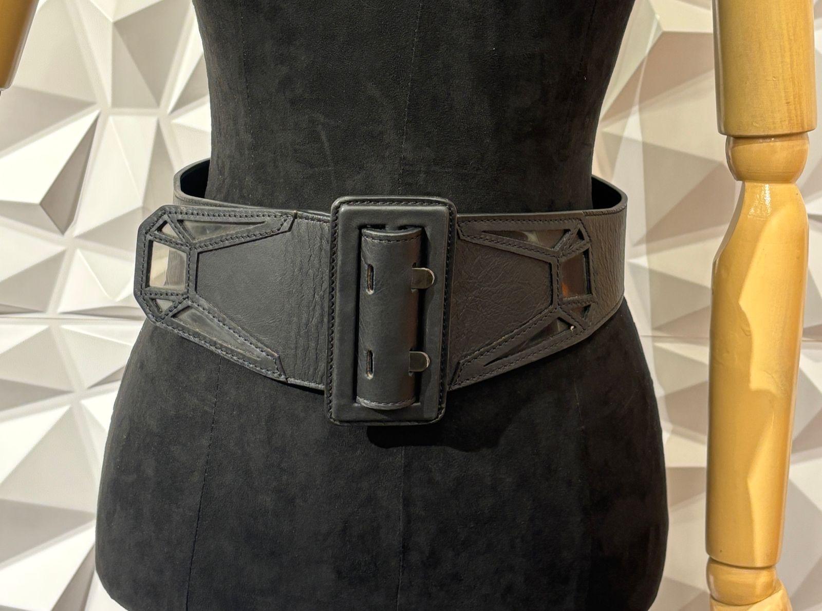Vintage Jean Paul Gaultier Black Leather Geometric PVC Waist Belt In Good Condition For Sale In Jakarta, Daerah Khusus Ibukota Jakarta
