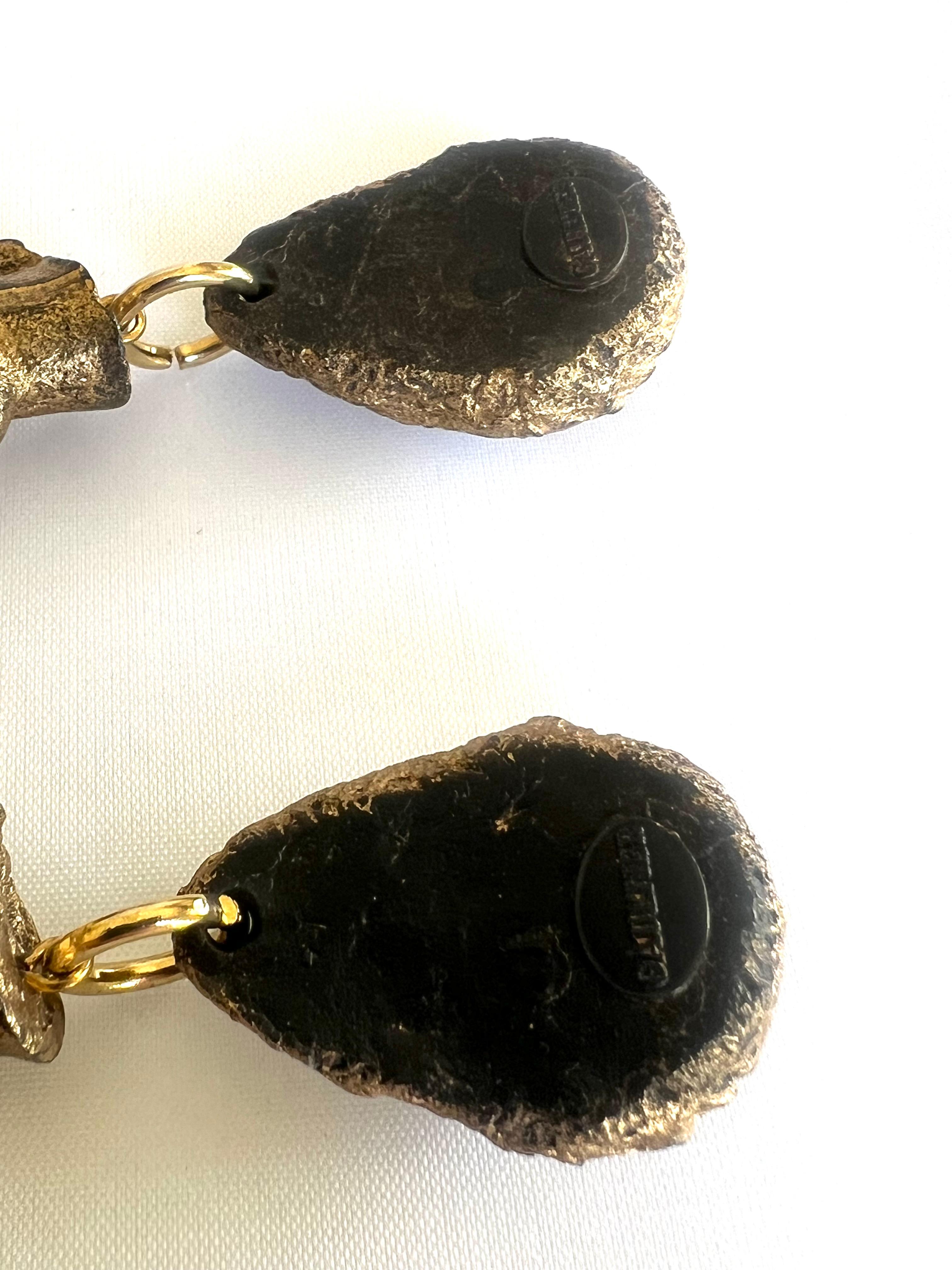 Boucles d'oreilles pendantes vintage Jean Paul Gaultier  en vente 1