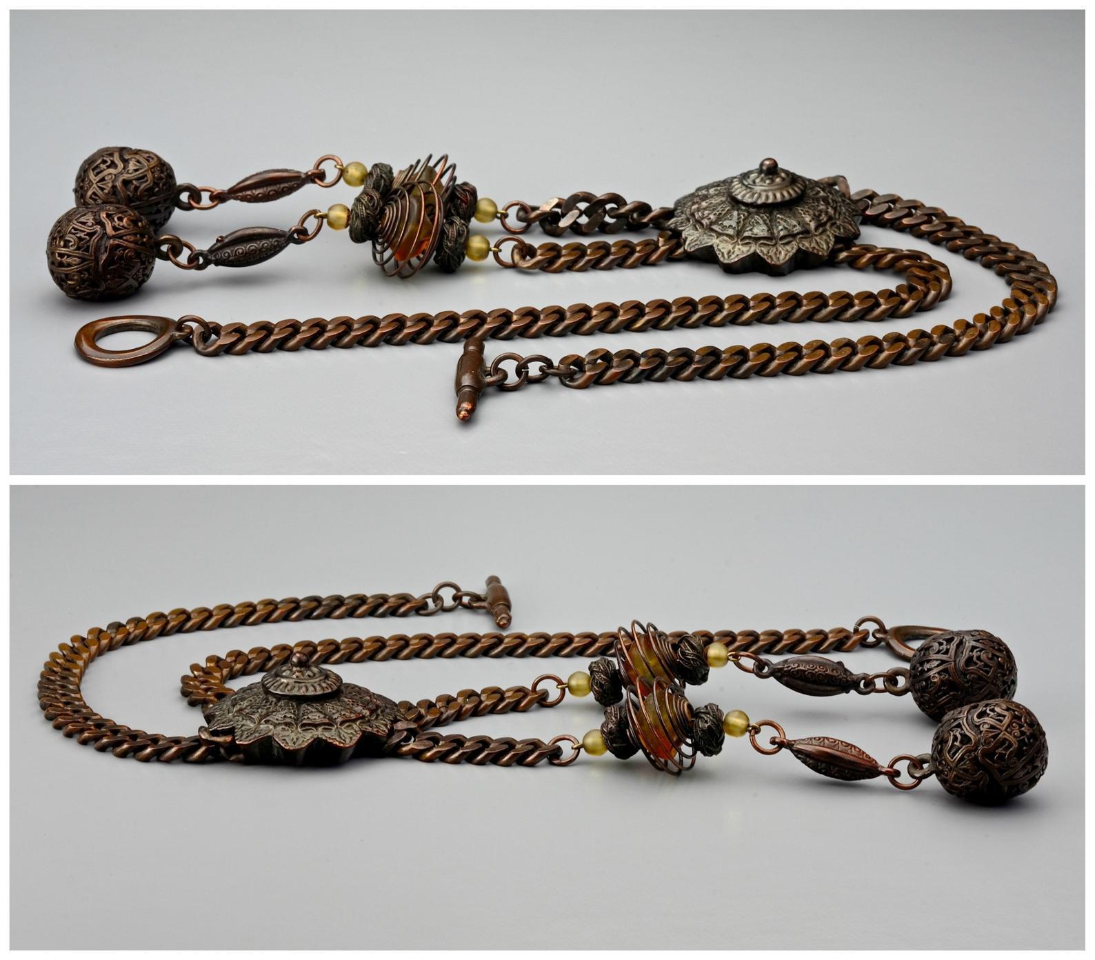 Vintage JEAN PAUL GAULTIER Tribal Charm Brutalist Necklace In Excellent Condition In Kingersheim, Alsace