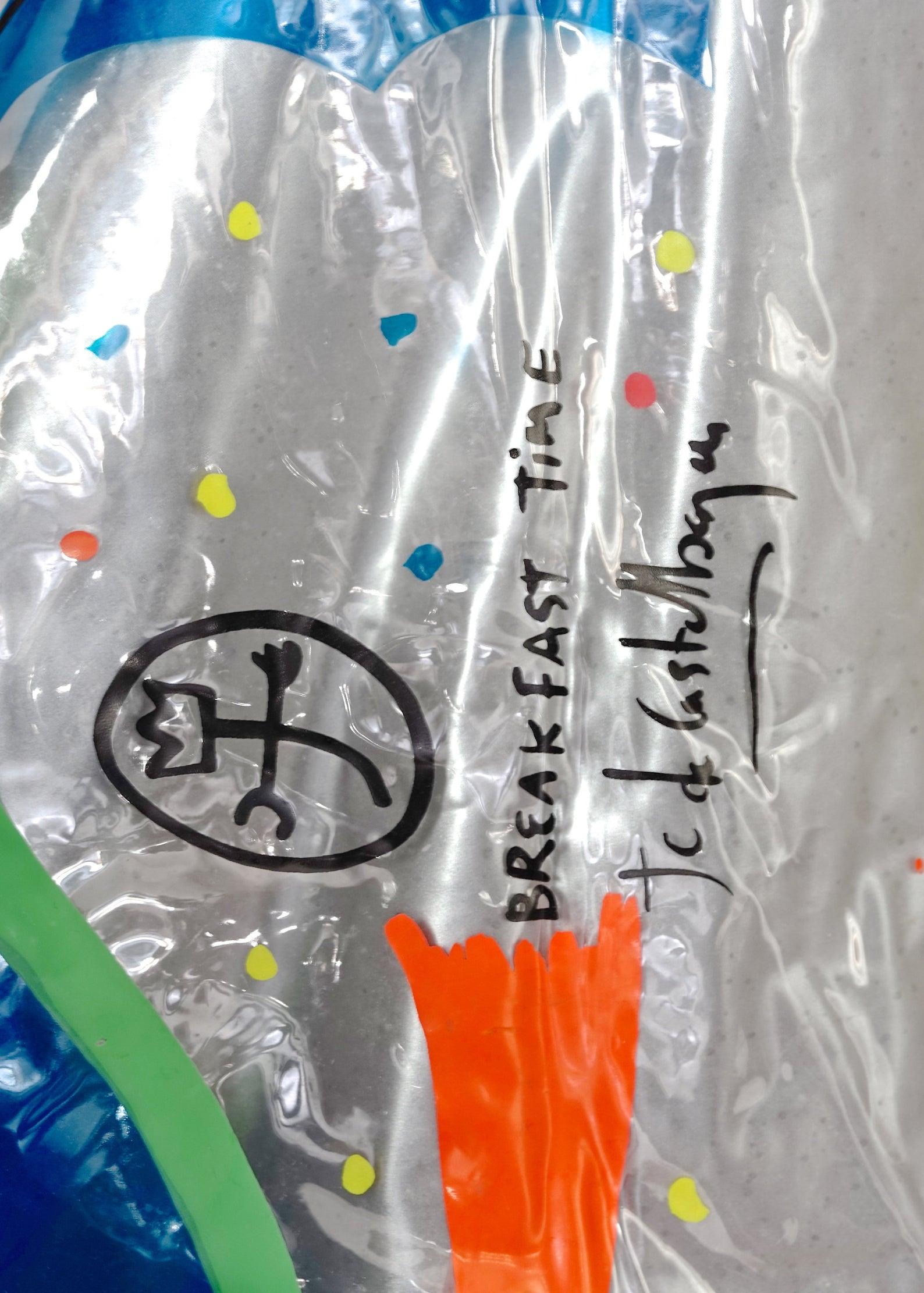 Manteau de pluie vintage JEANS CHARLES de CASTELBAJAC « Breakfast Time » avec sac à dos en vente 1
