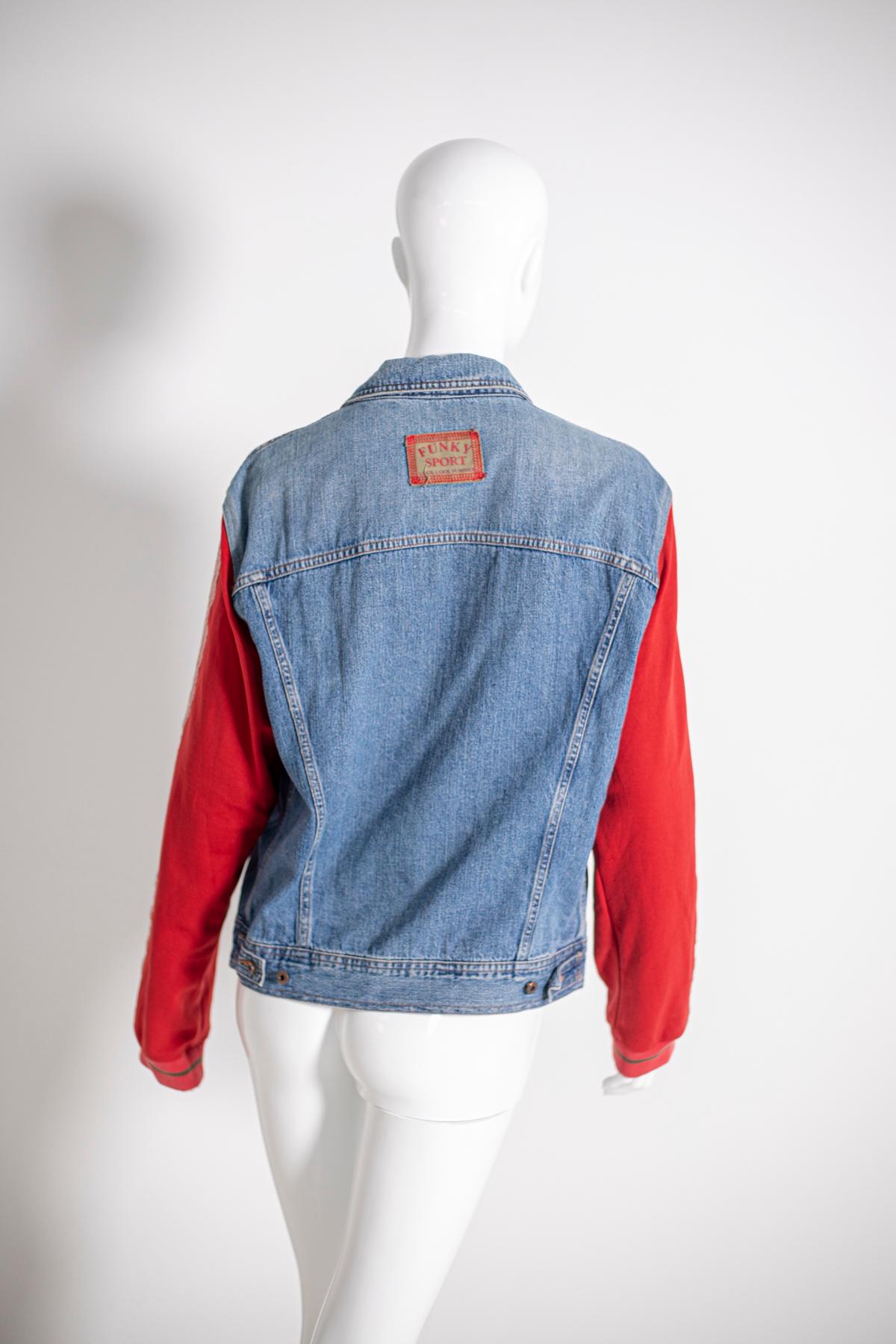 Dolce & Gabbana Vintage Jeans Jacket, Original Label For Sale 3