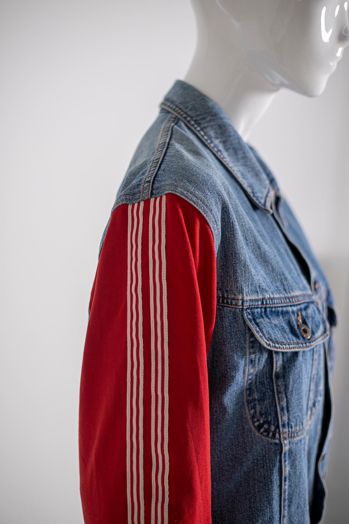 Dolce & Gabbana Vintage Jeans Jacket, Original Label In Good Condition For Sale In Milano, IT