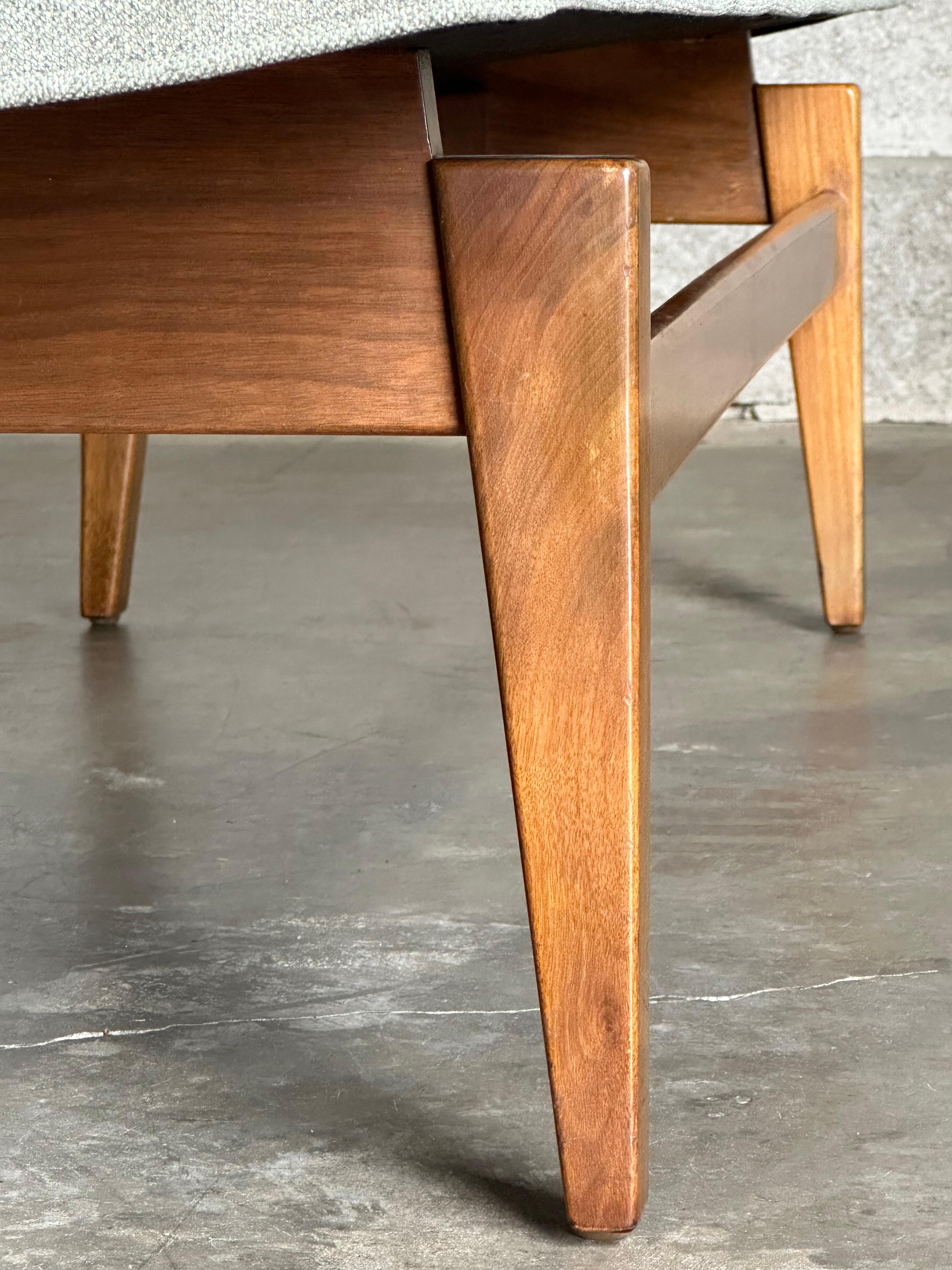 Banc flottant vintage Jens Risom de six pieds (6 pieds) en vente 2