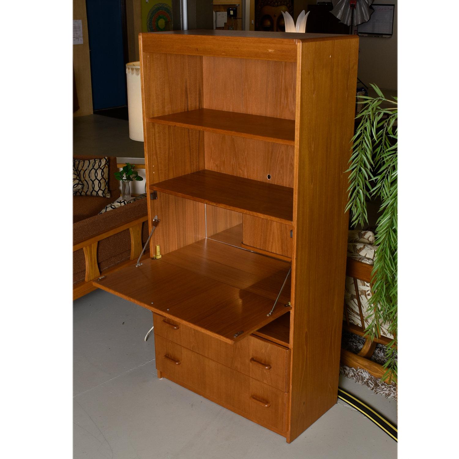 Late 20th Century Vintage Jesper Danish Teak Bookcase Stereo Tambour Cabinet with Lighted Bar