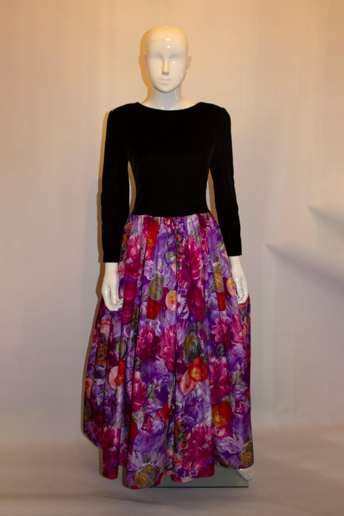 Vintage Jessica MClintock Floral Gown In Good Condition For Sale In London, GB