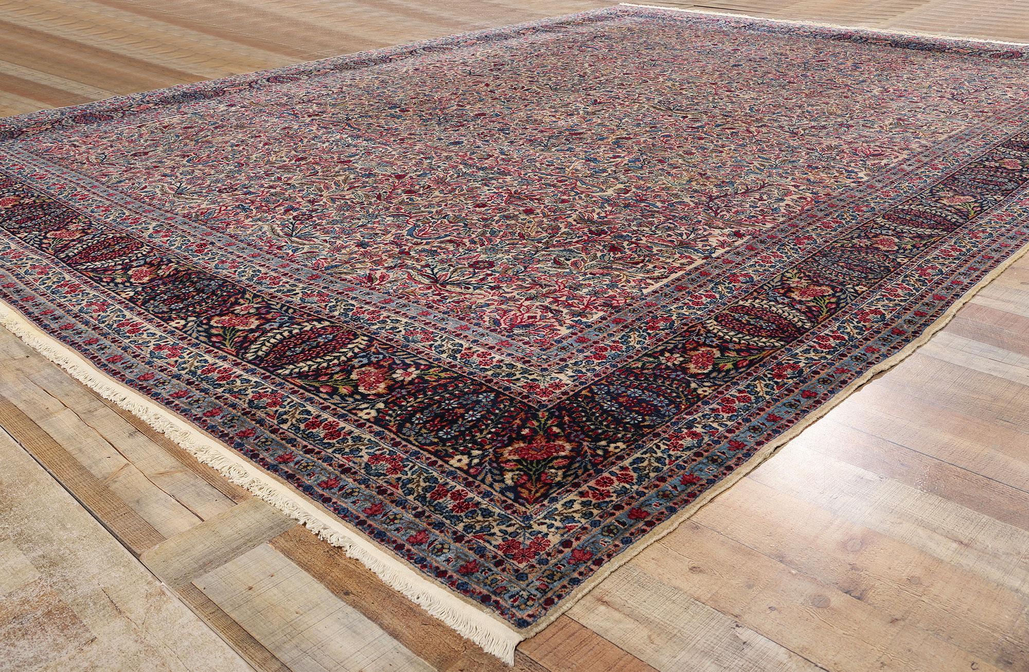 20ième siècle Tapis persan à fleurs Lavar Kerman, couleur bijou, 11'02 x 14'05 en vente