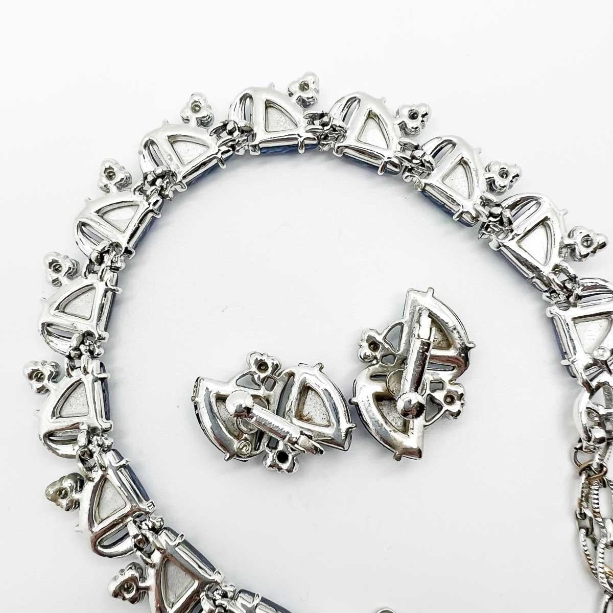 Vintage Jewelcraft Regenbogenglas-Blumen-Halskette & Ohrringe 1950er Jahre im Angebot 1