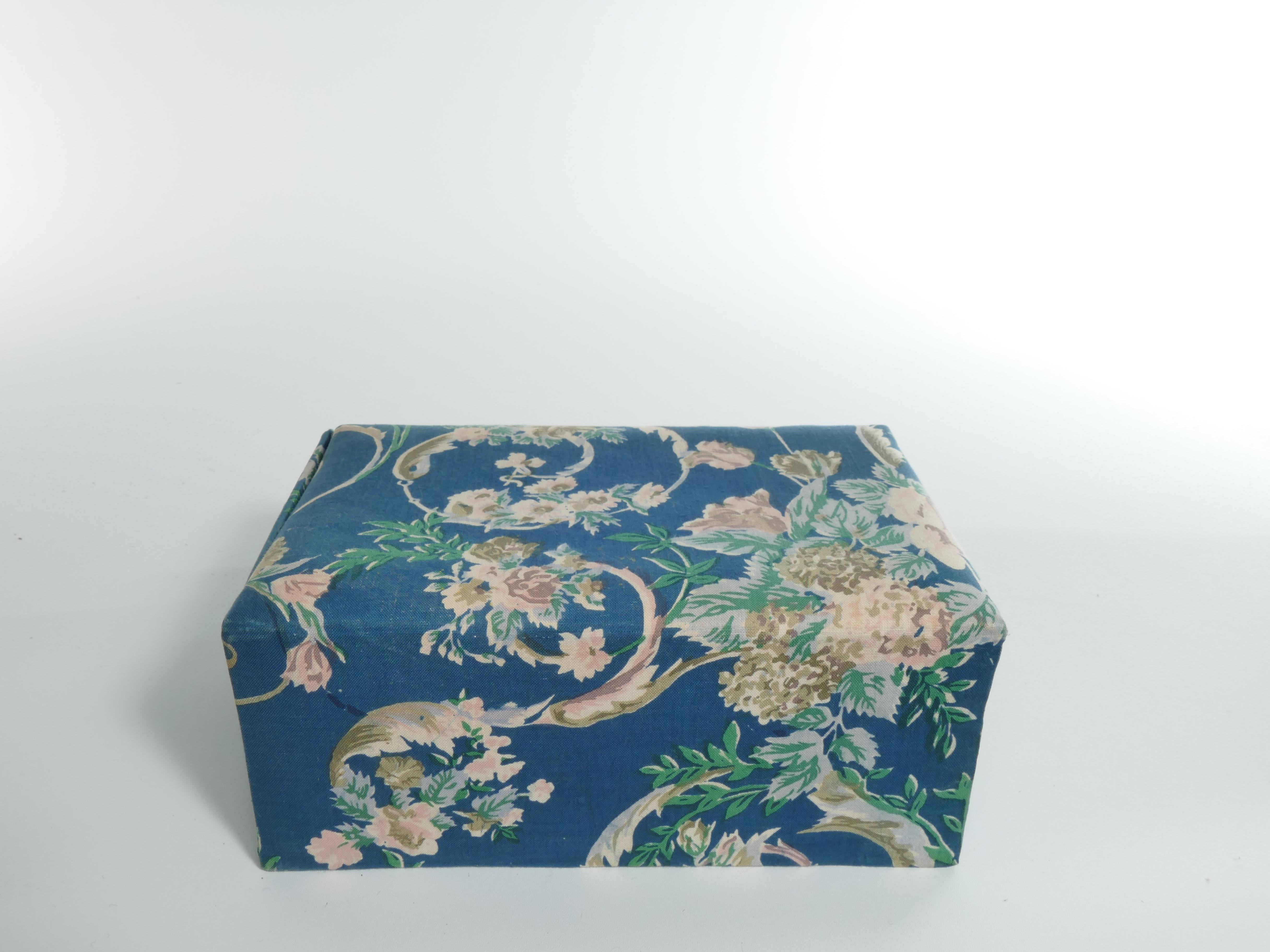 Vintage Jewelry Box in Blue Textile With Floral Motifs For Sale 9