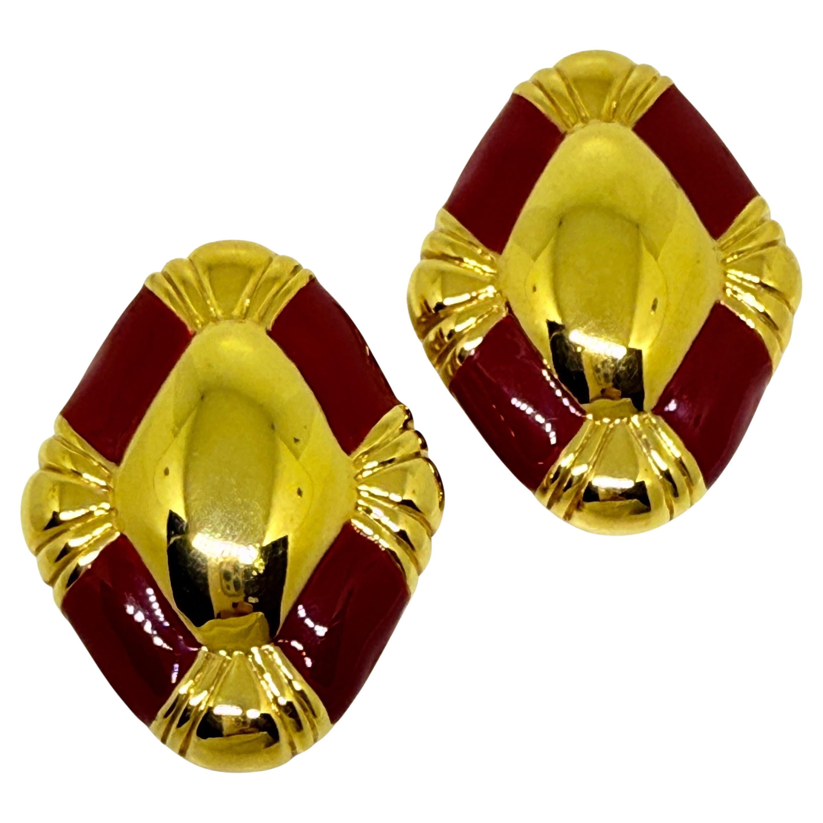 Orecchini a clip d
epoca firmati JGD Ginnie Johansen con smalto dorato in vendita