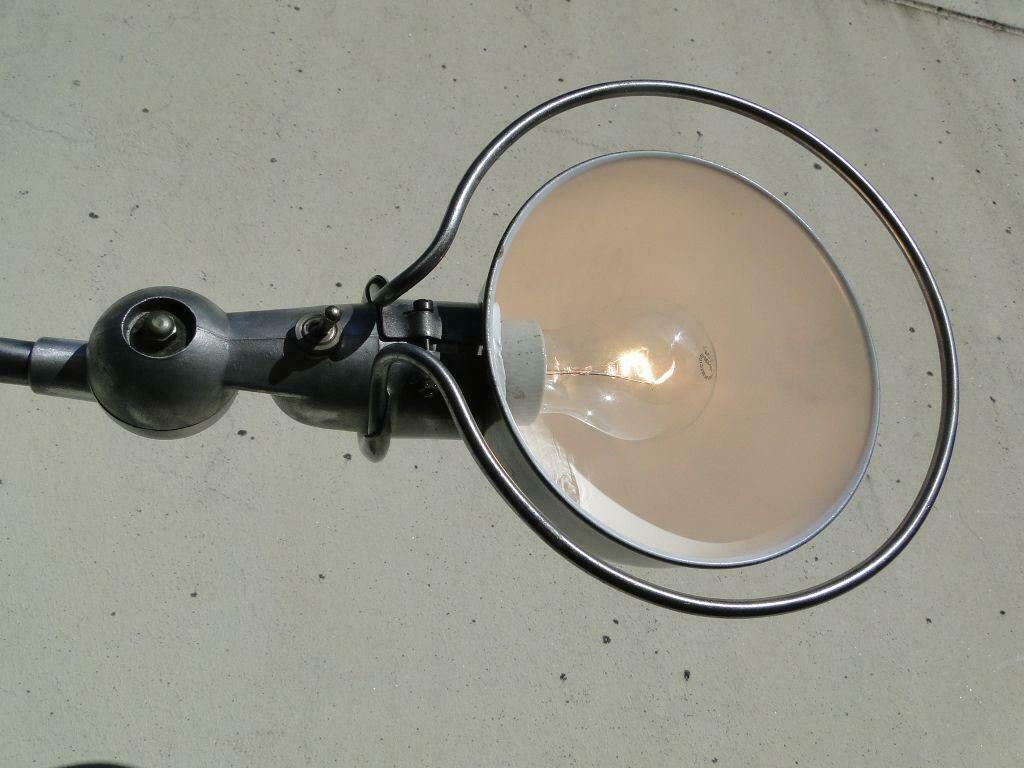 Französische Domecq Jielde-Lampe, gebürstet, Industrie  (Gebürstet) im Angebot