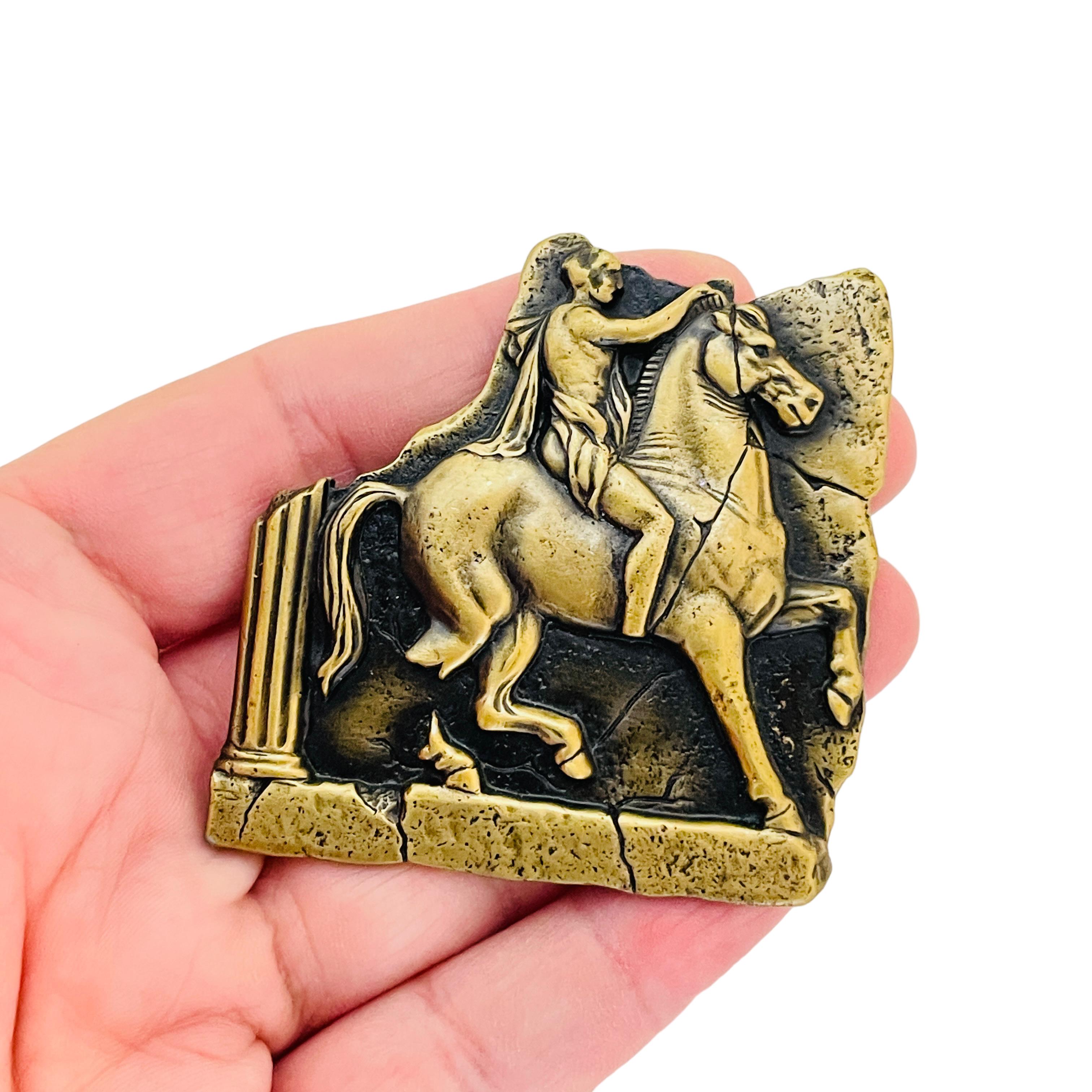Women's or Men's Vintage JJ bronze gold horse designer brooch For Sale