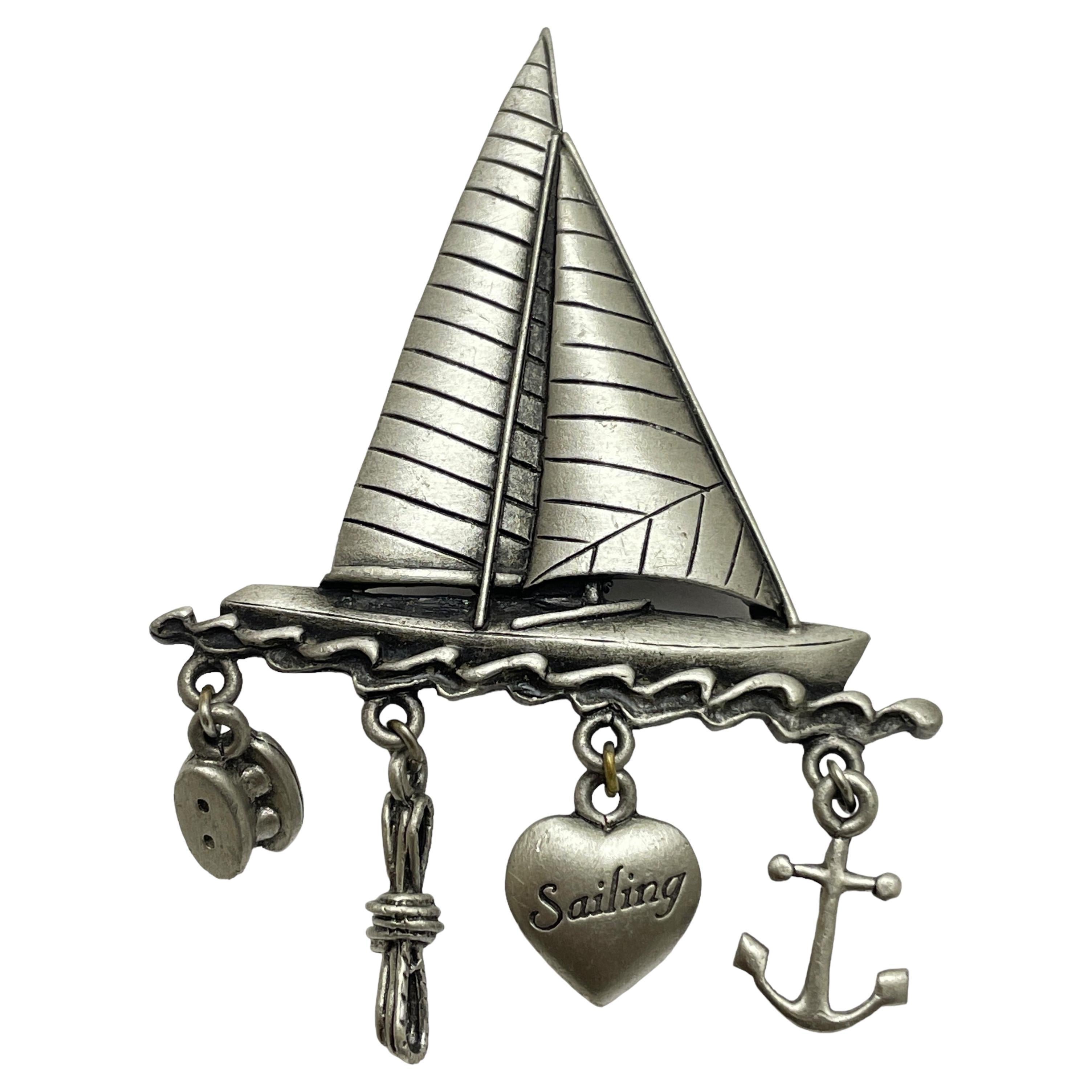 Broche vintage signée JJ représentant un bateau à voile en argent
