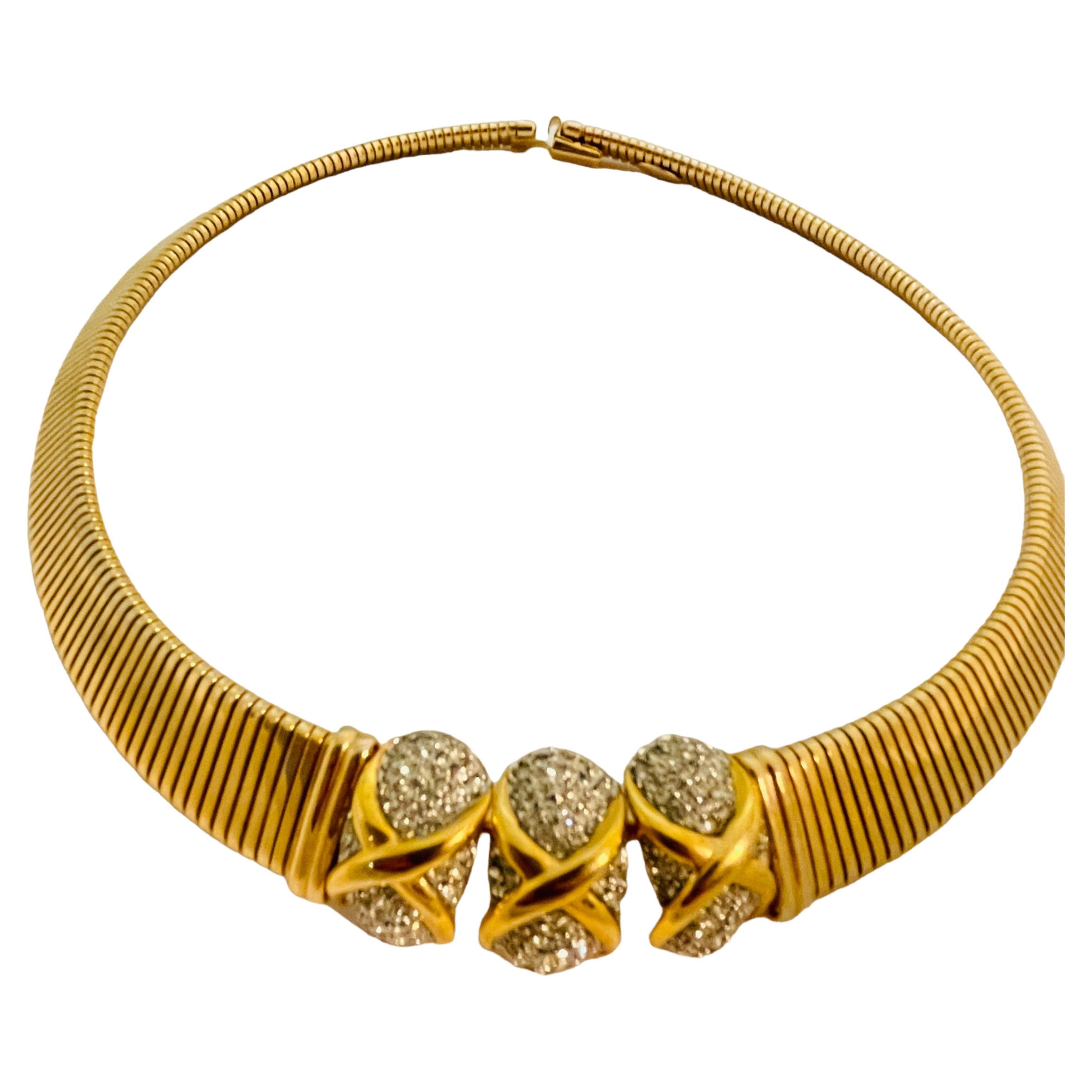 Vintage JOAN COLLINS gold rhinestone omega chain designer runway necklace For Sale