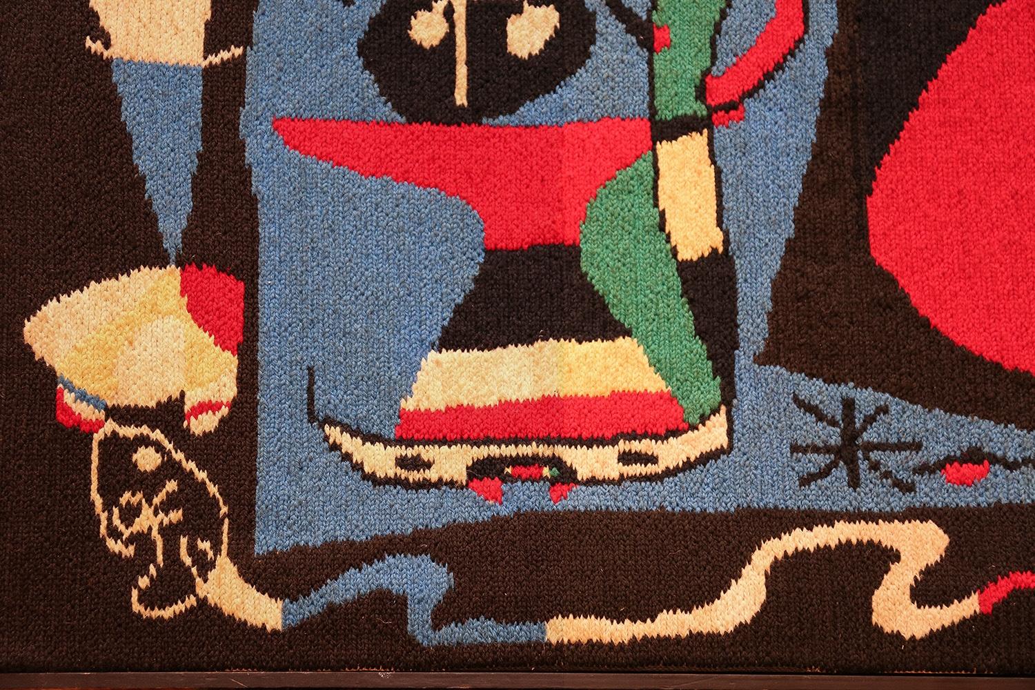 French Vintage Joan Miró Tapestry Rug. Size: 2 ft 10 in x 1 ft 10 in (0.86 m x 0.56 m)