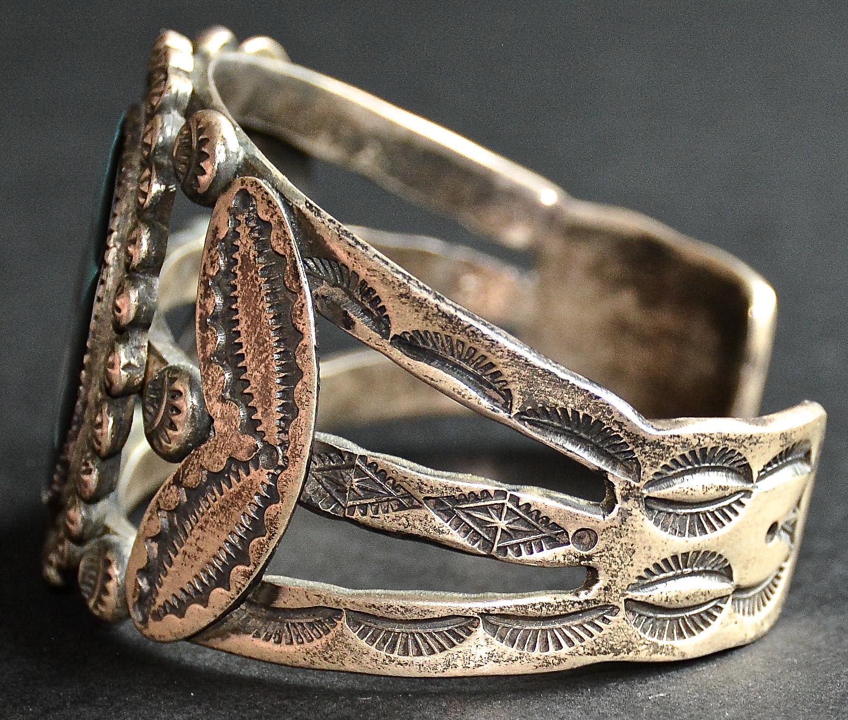 Vintage John Gordon Leak Sterling Silver Inlaid Zuni Knife Wing Bracelet, 1938 In Good Condition For Sale In Los Angeles, CA