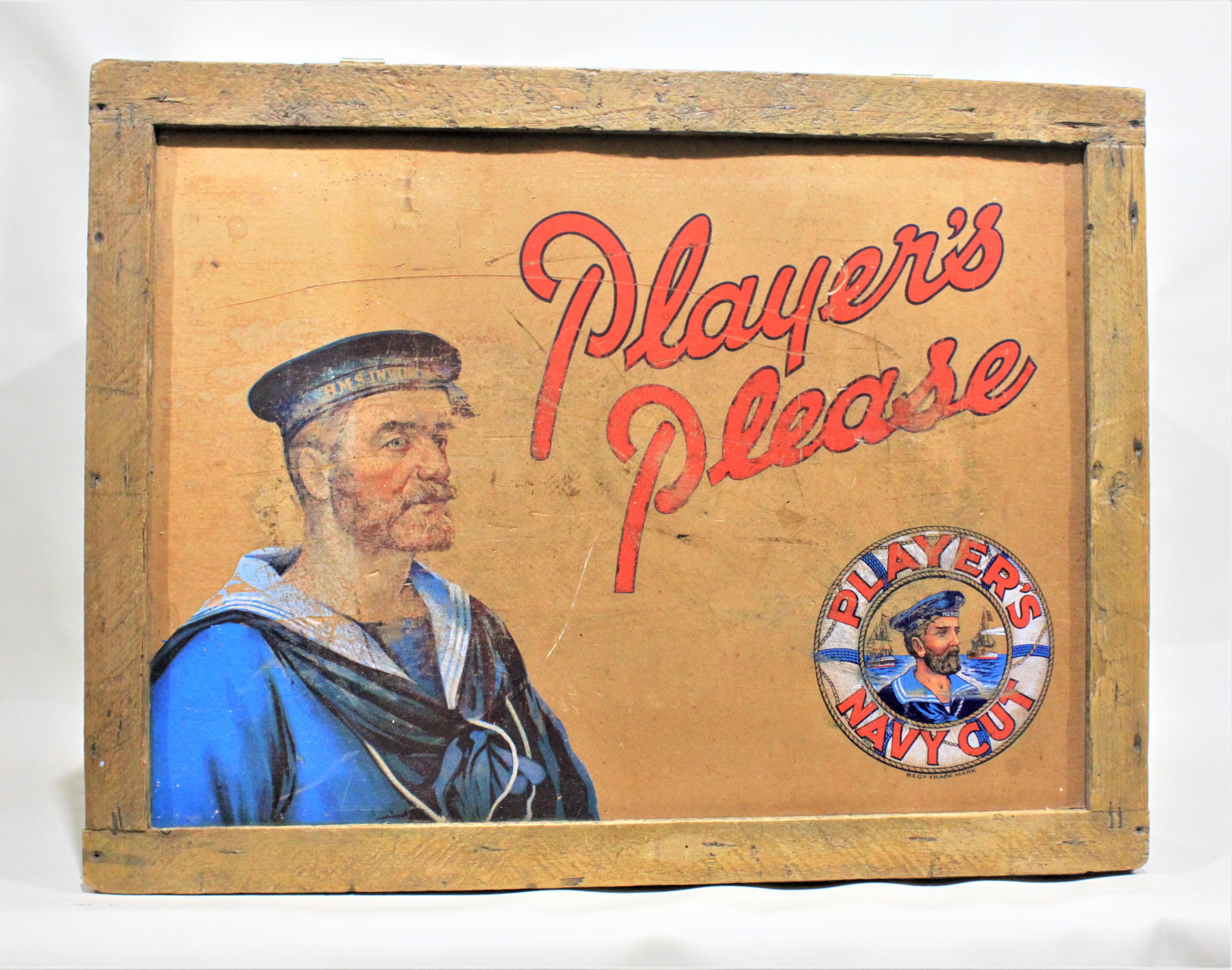 Mid-Century Modern Vintage - John Players - Publicité pour les cigarettes taillées en bleu marine - Crate ou boîte d'expédition en vente