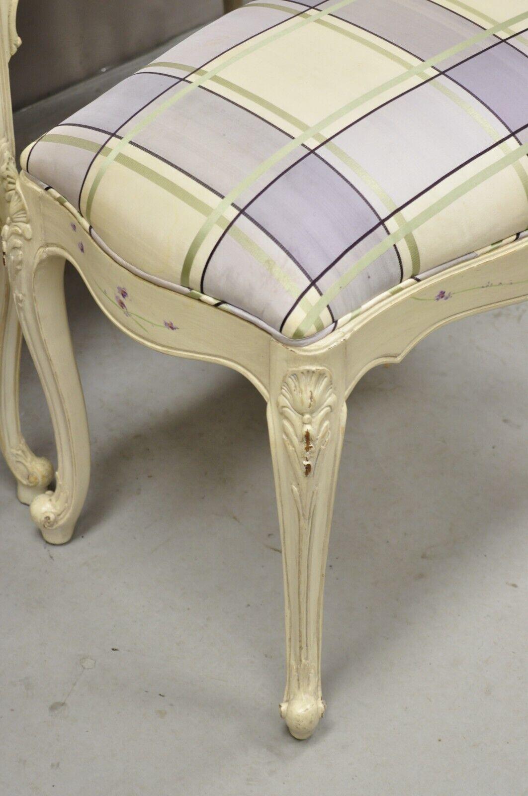 Vintage John Stuart White Painted French Louis XV Kidney Shaped Vanity and Bench For Sale 3