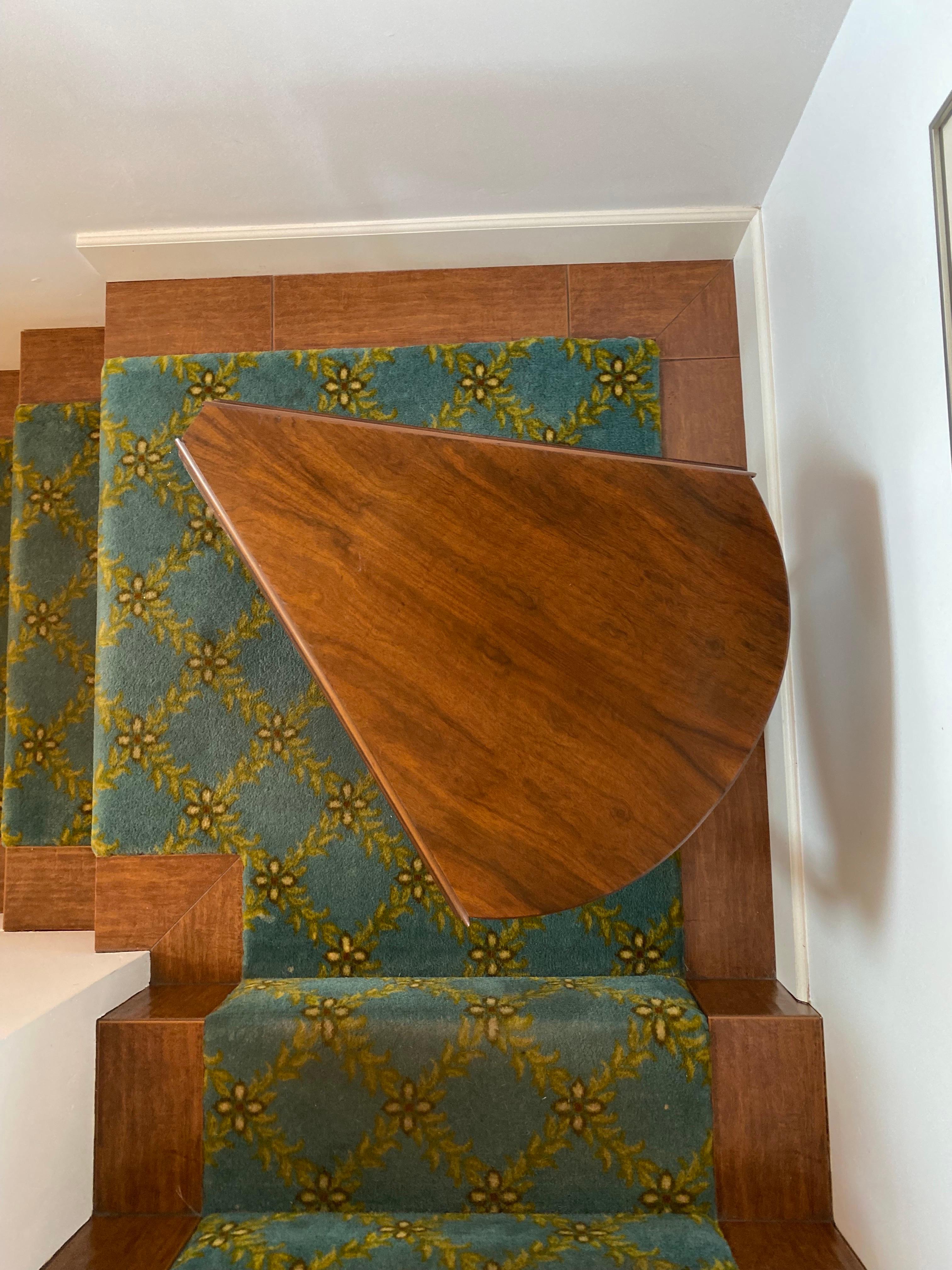 Hand-Crafted Vintage John Widdicomb 2 Tier Drop Leaf Walnut Bookmatched Top Accent Table For Sale