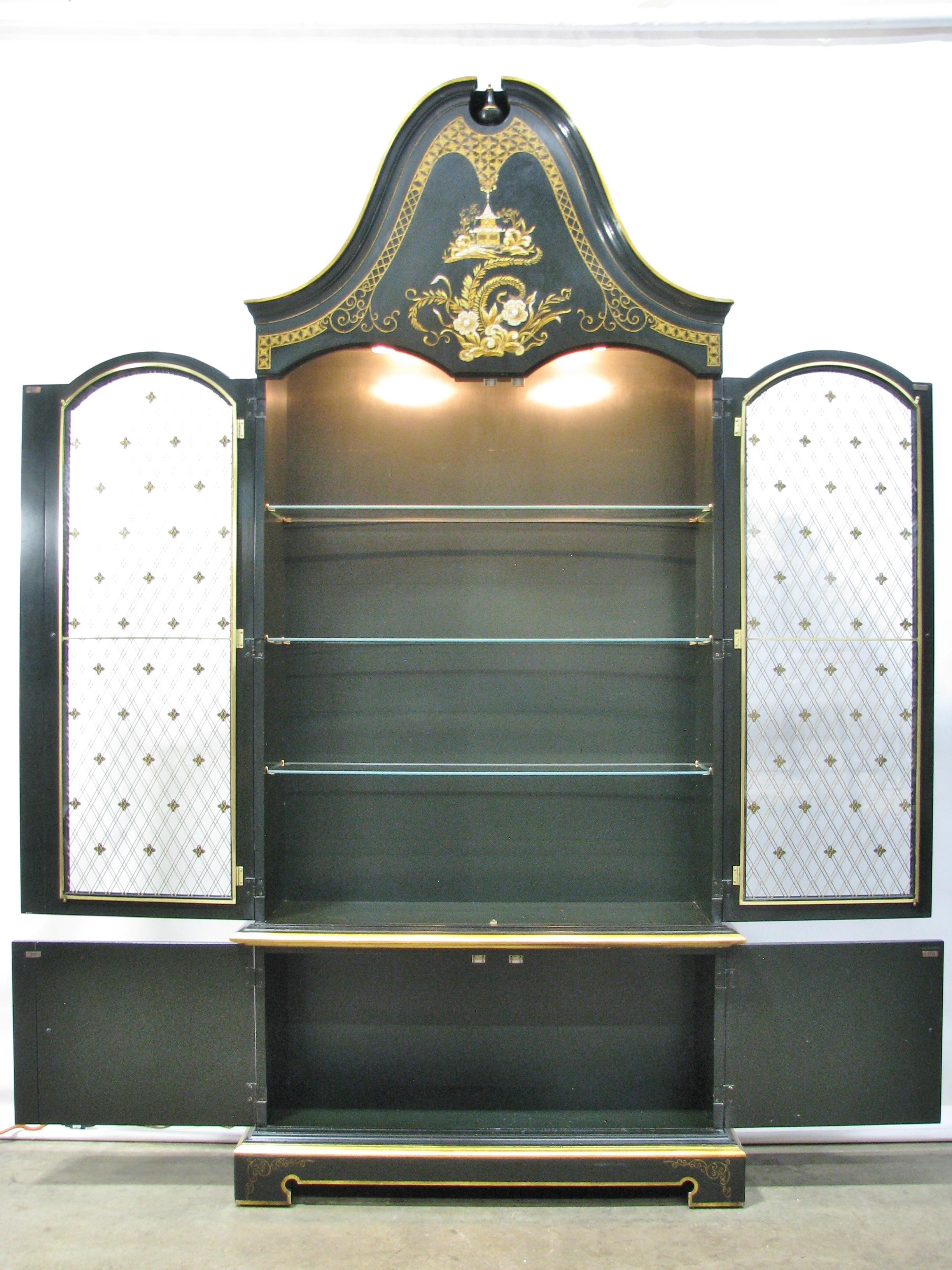 Late 20th Century Vintage John Widdicomb Chinoiserie Illuminated Display Cabinet