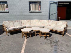 Vintage John Wisner para Ficks Reed Seccional de 3 piezas y mesa esquinera