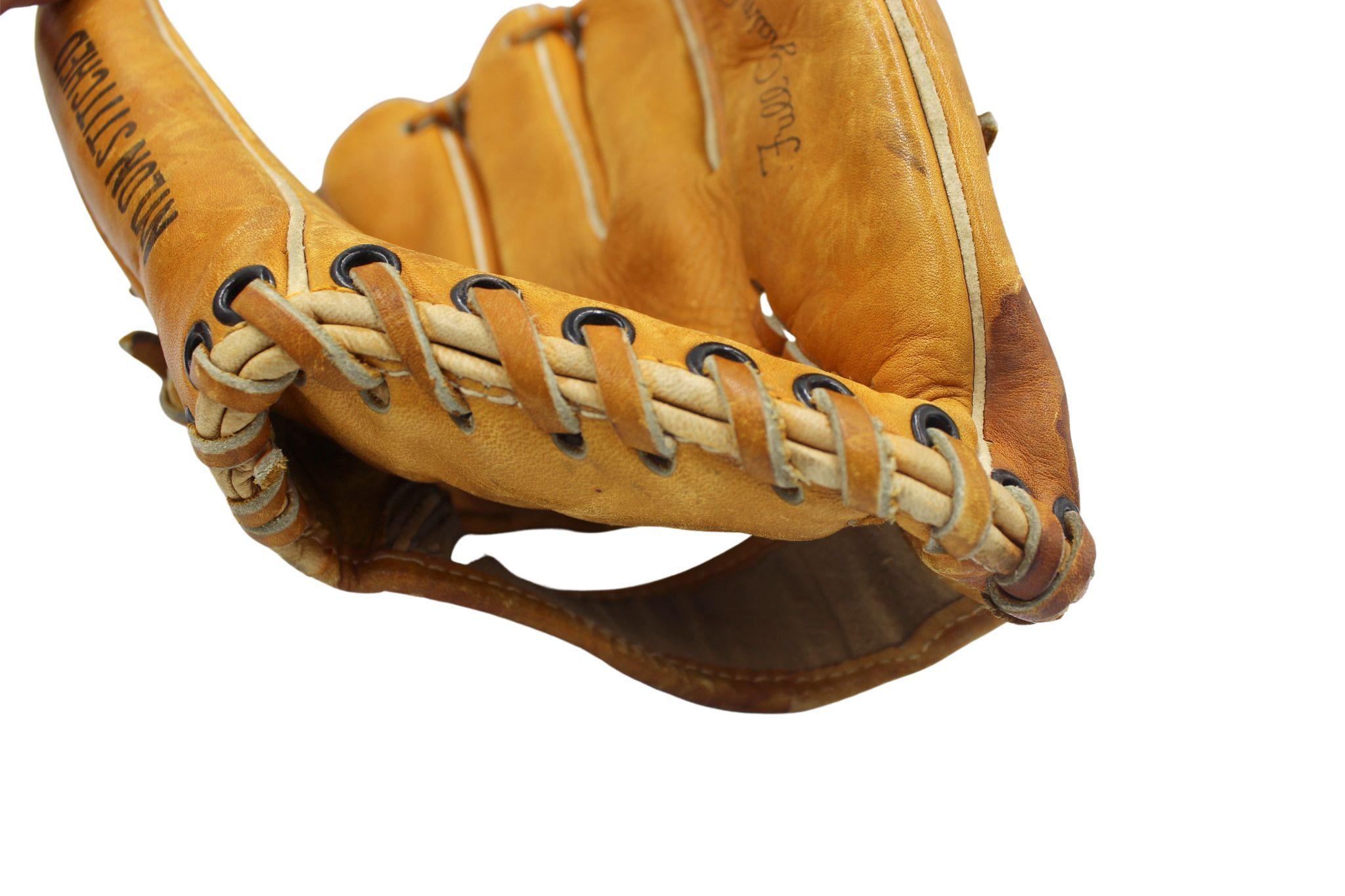 1960s baseball glove