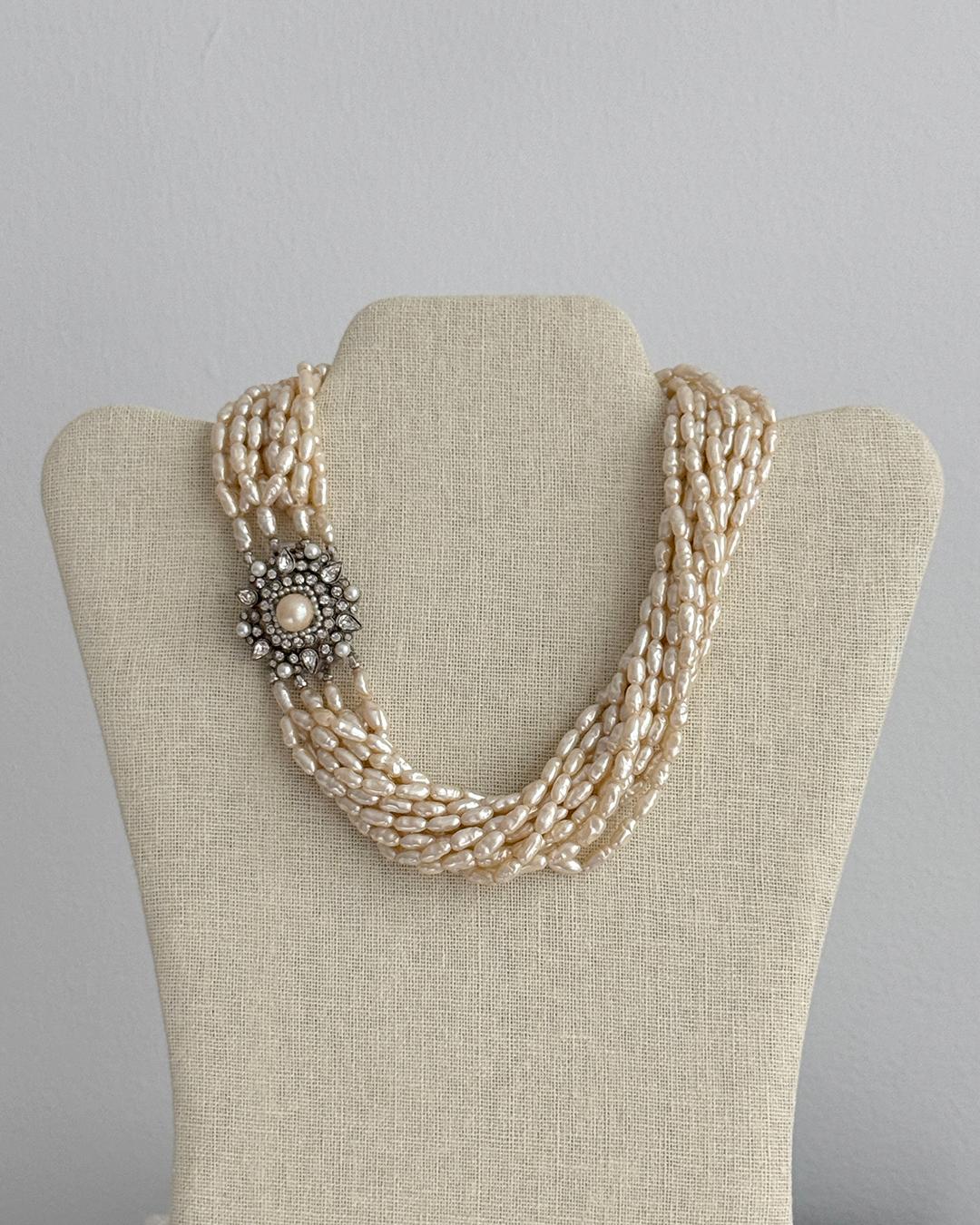 Vintage Jolie Gabor Perlen- und Kristall-Halskette + Ohrringe Parure im Angebot 4