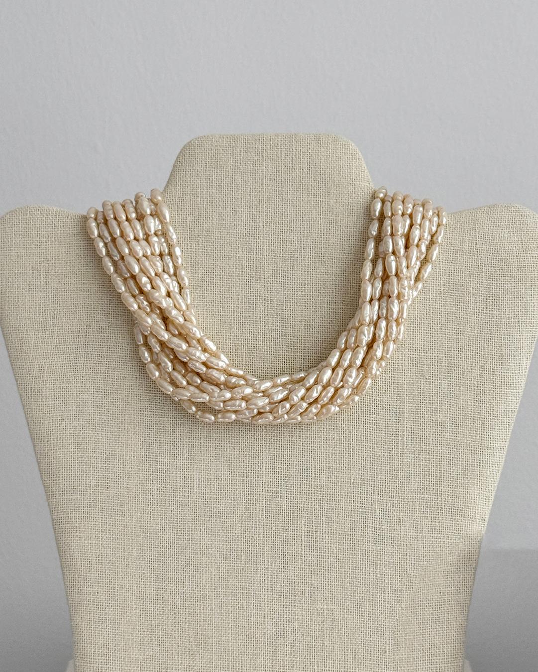 Vintage Jolie Gabor Perlen- und Kristall-Halskette + Ohrringe Parure im Angebot 5