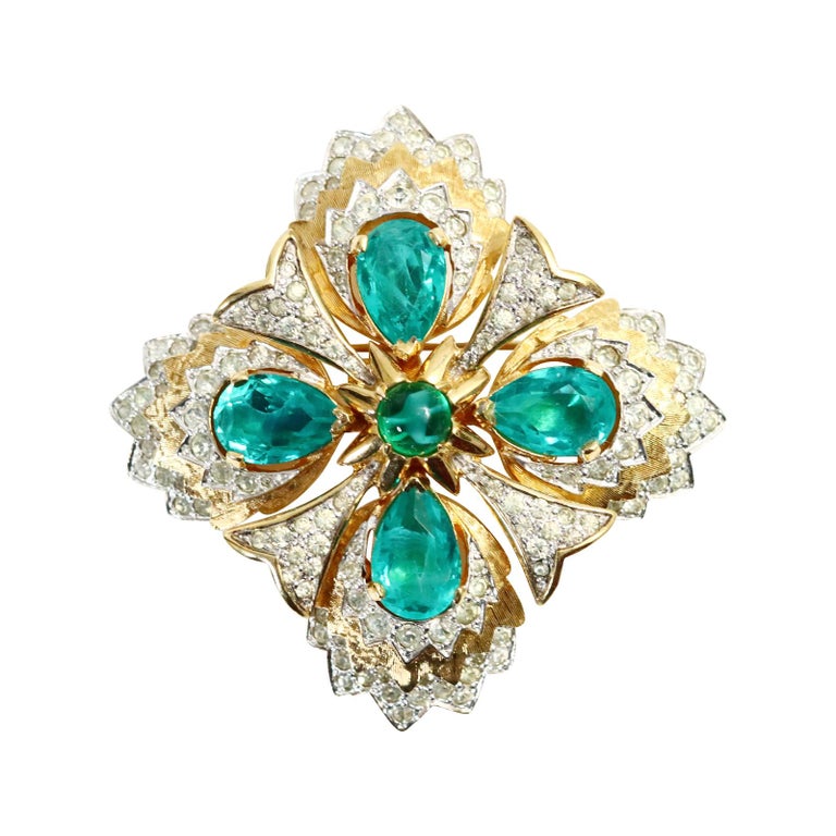 Women's or Men's Vintage Jomaz Diamante with Emerald Green on Gold Brooch, Circa 1960s For Sale