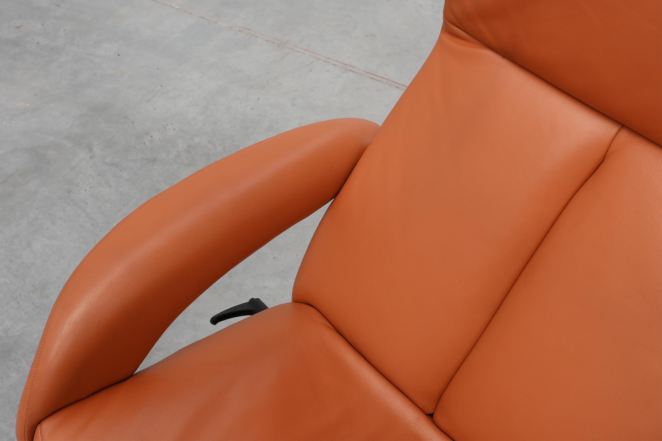 Poltrona relax JORI Symphony d'epoca in pelle color mattone 7