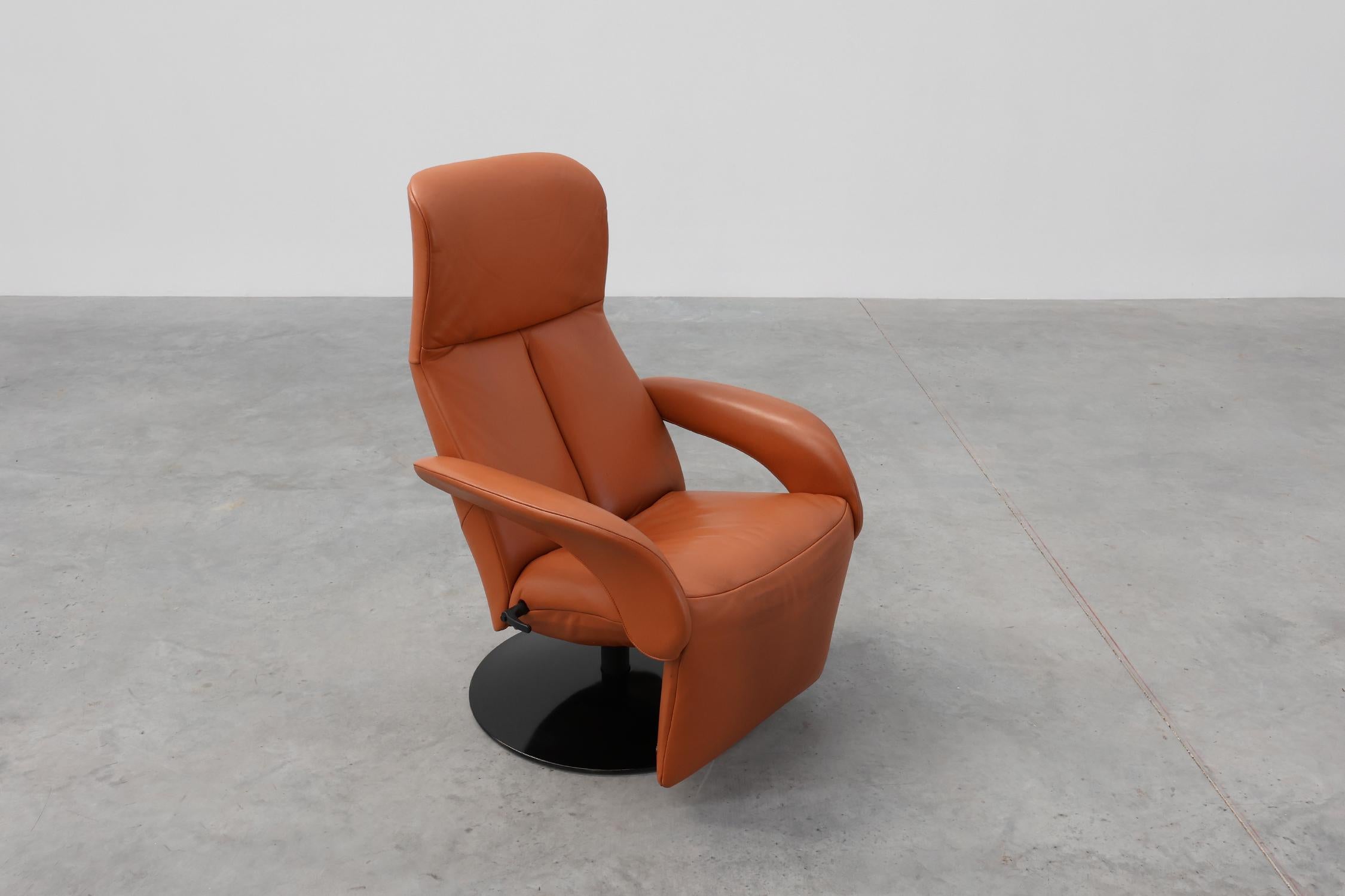Poltrona relax JORI Symphony d'epoca in pelle color mattone 9
