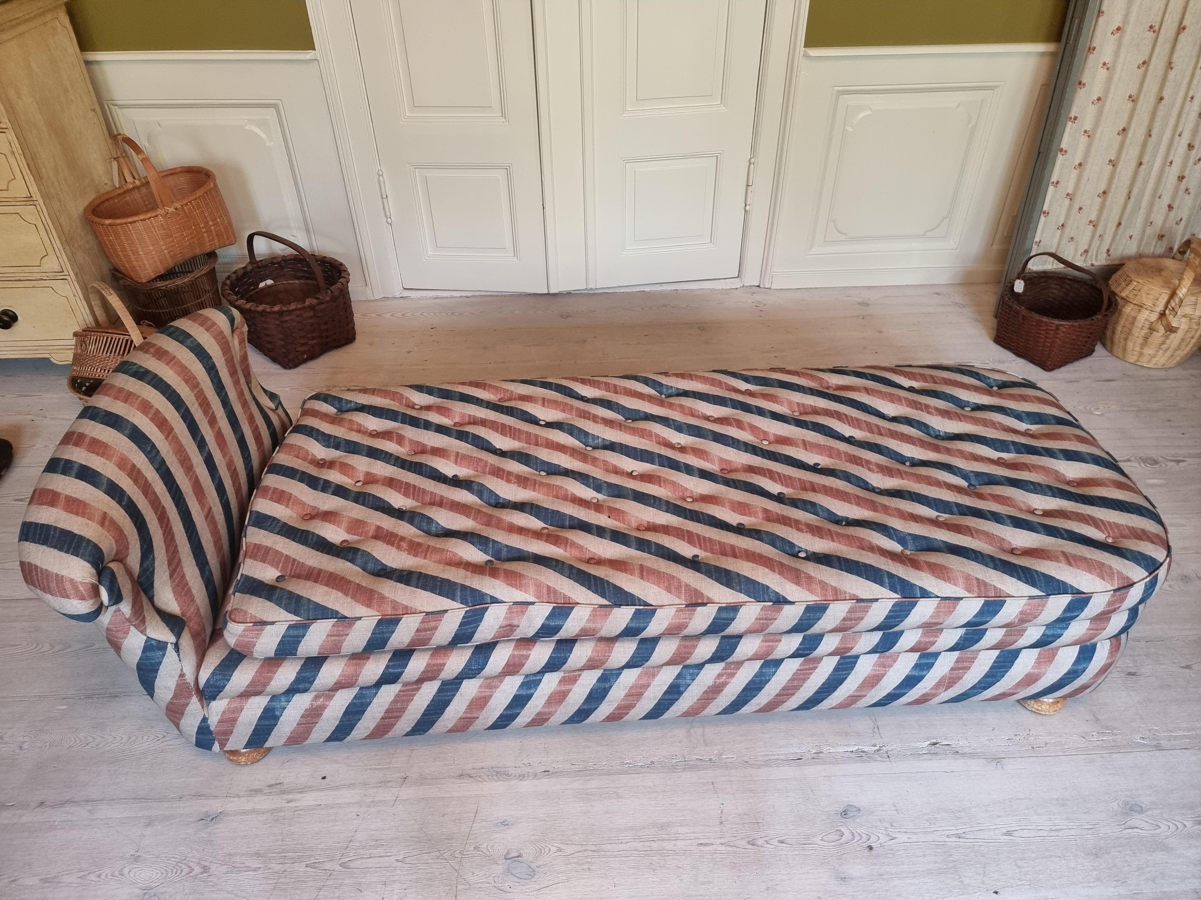 Swedish Vintage Josef Frank Daybed in Re-Upholstered Textile, Sweden