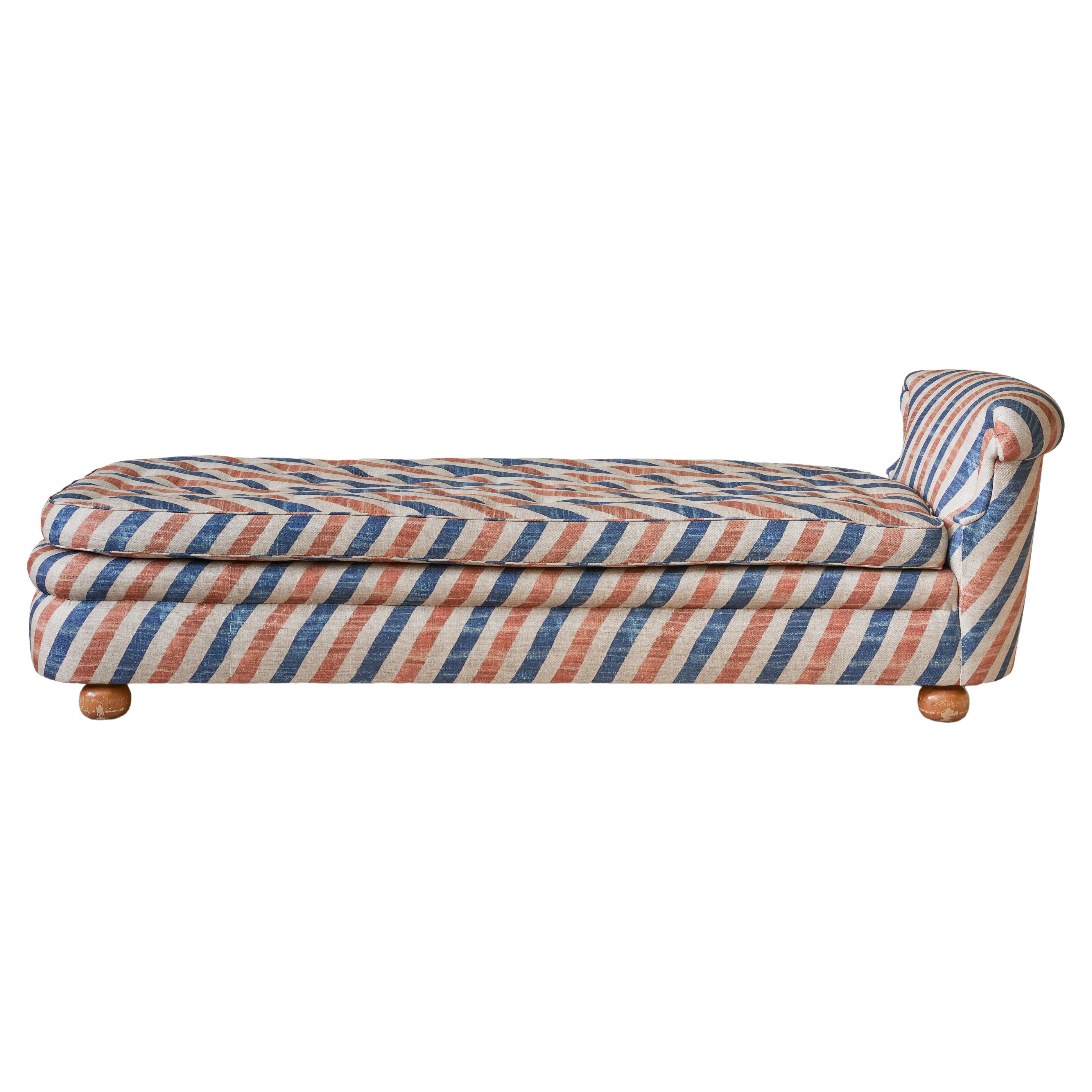 Vintage Josef Frank Daybed in Re-Upholstered Textile, Sweden