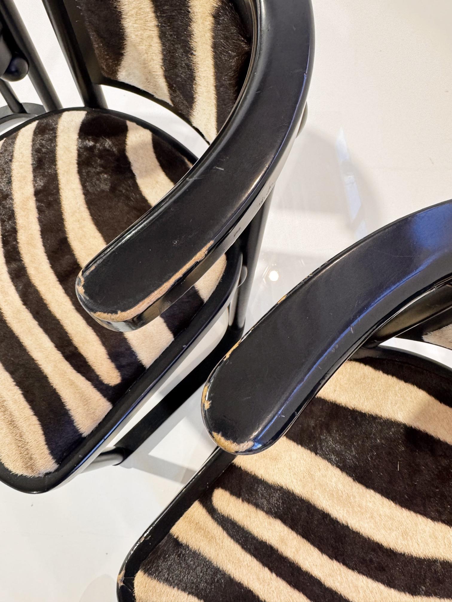 Vintage Josef Hoffmann Cabaret Fledermaus-Stühle in Zebra, Vierer-Set (Zebrafell) im Angebot
