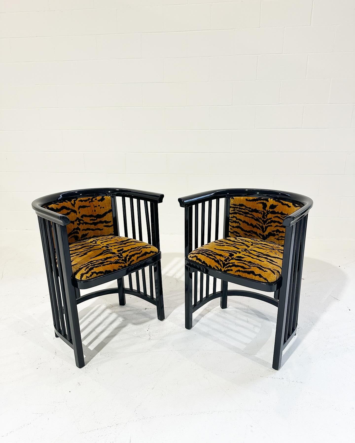Velluto Poltrone d'epoca in stile Josef Hoffmann in velluto Luigi Bevilacqua Tigre, Coppia in vendita