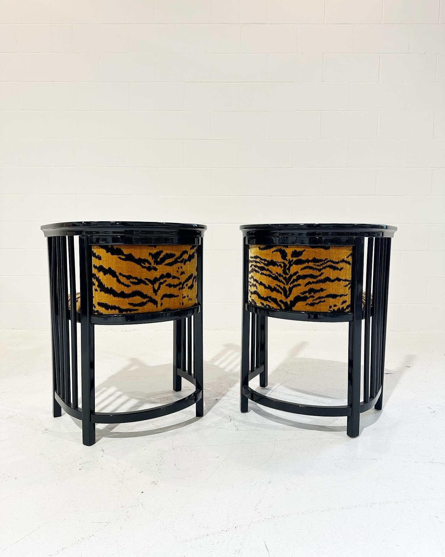 Poltrone d'epoca in stile Josef Hoffmann in velluto Luigi Bevilacqua Tigre, Coppia in vendita 1