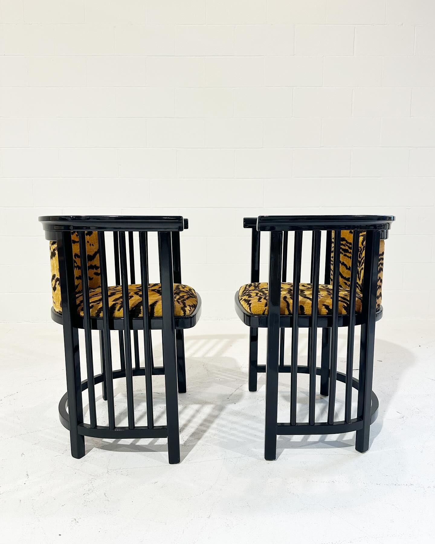 Poltrone d'epoca in stile Josef Hoffmann in velluto Luigi Bevilacqua Tigre, Coppia in vendita 2