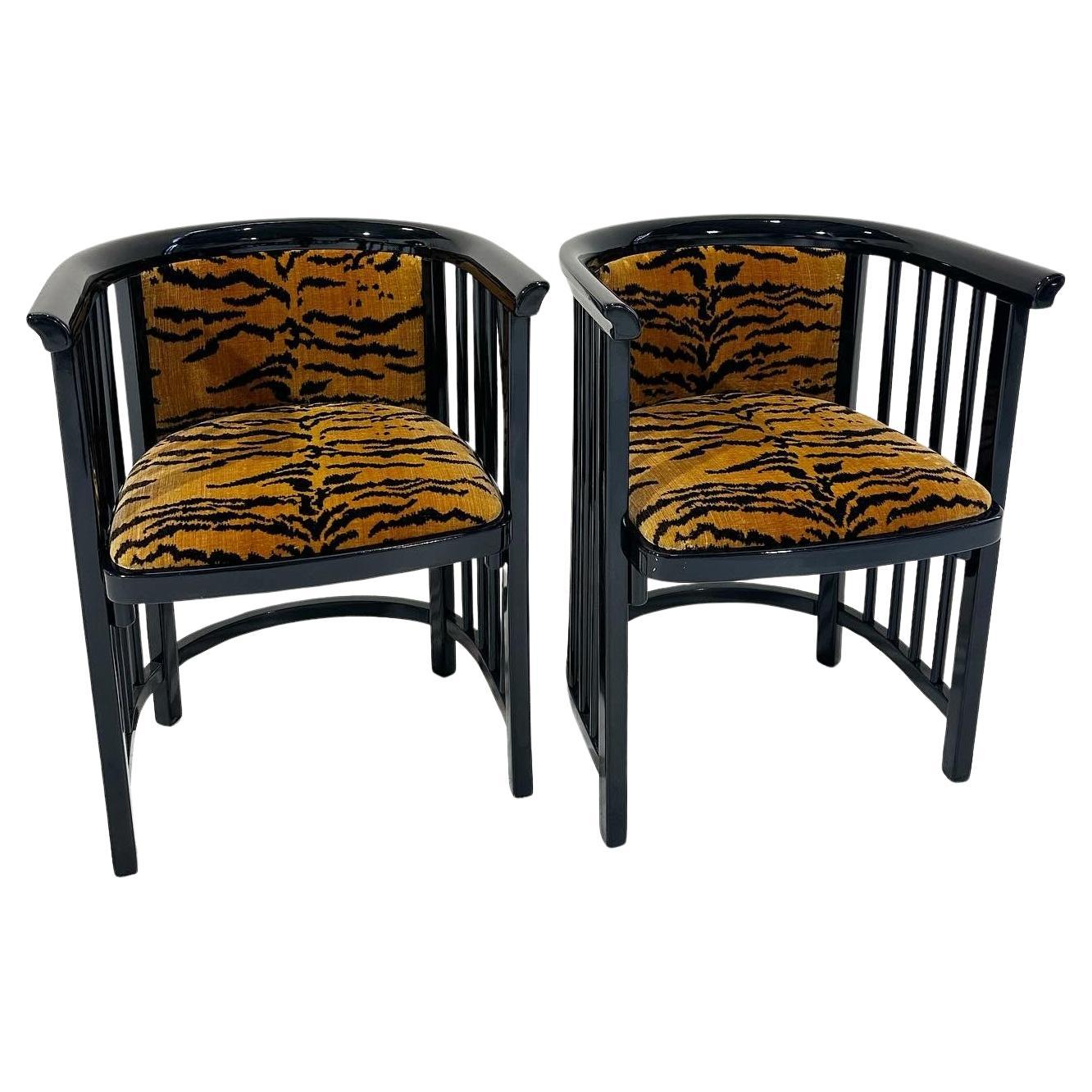 Poltrone d'epoca in stile Josef Hoffmann in velluto Luigi Bevilacqua Tigre, Coppia in vendita